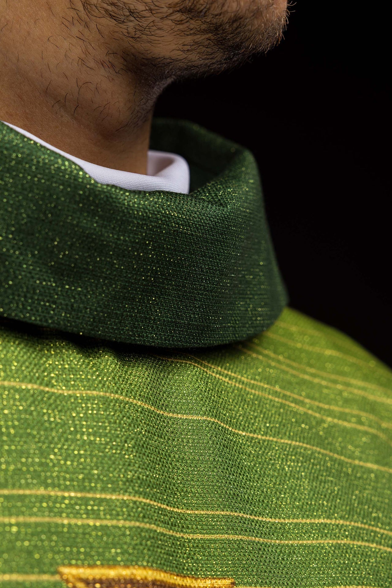 Ornamento impreso con Cruz de Jerusalén verde