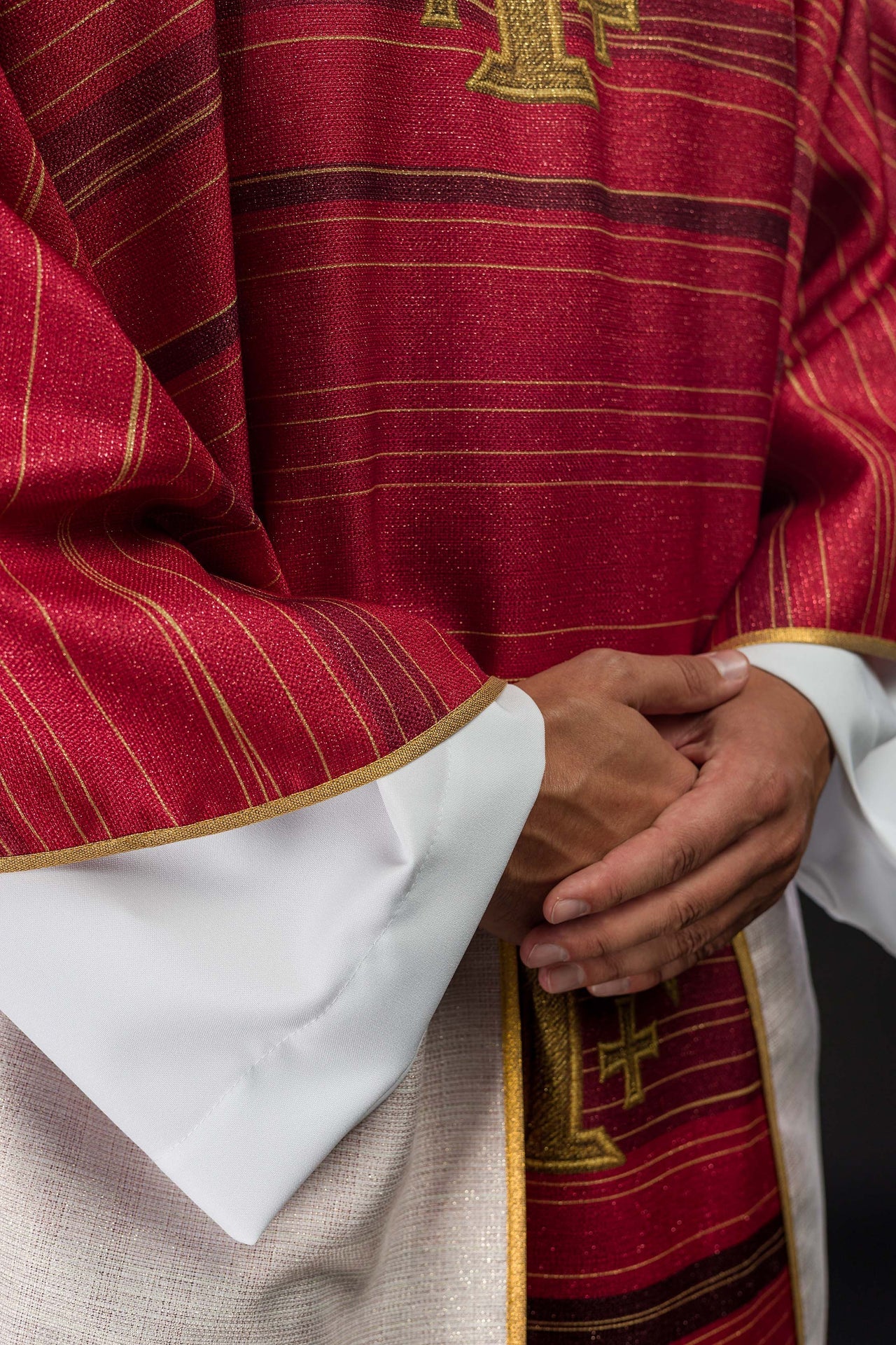 Ornal impreso con Cruz de Jerusalén rojo