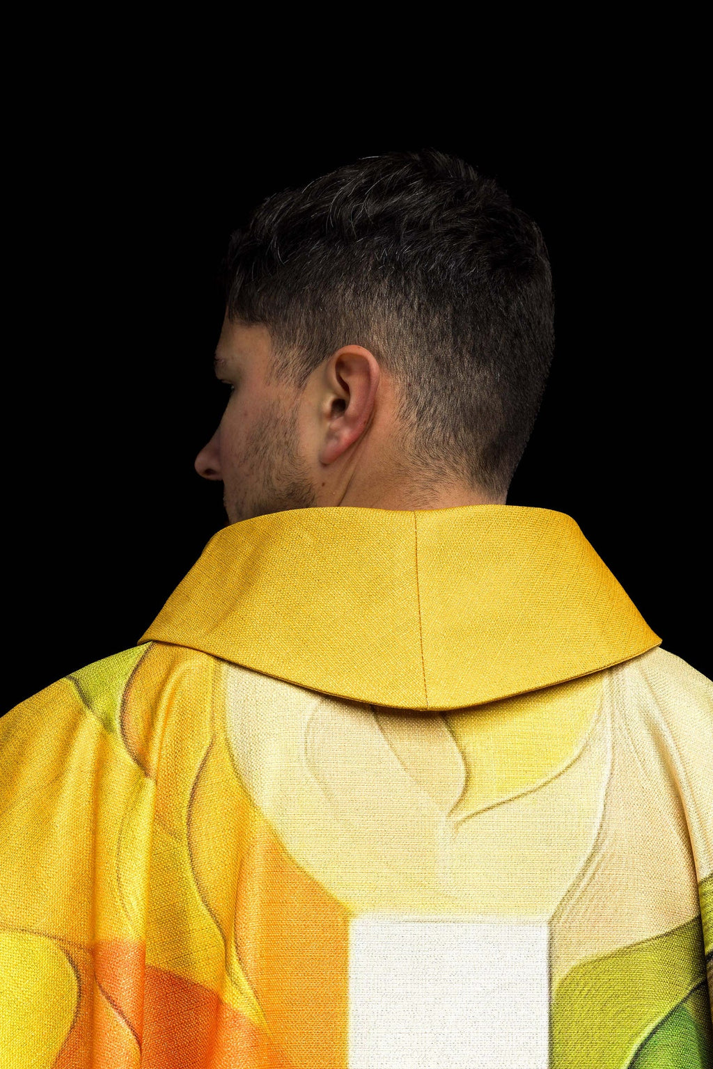 Ornamento impreso multicolor con motivo de cruz