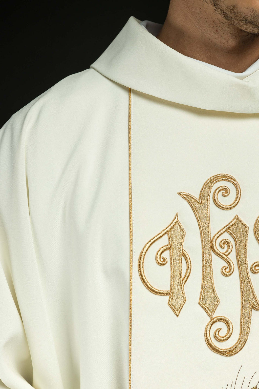 Ornat na pasie haftowany symbolem IHS, kłosy i winogrona ecru - ORNATY.PL