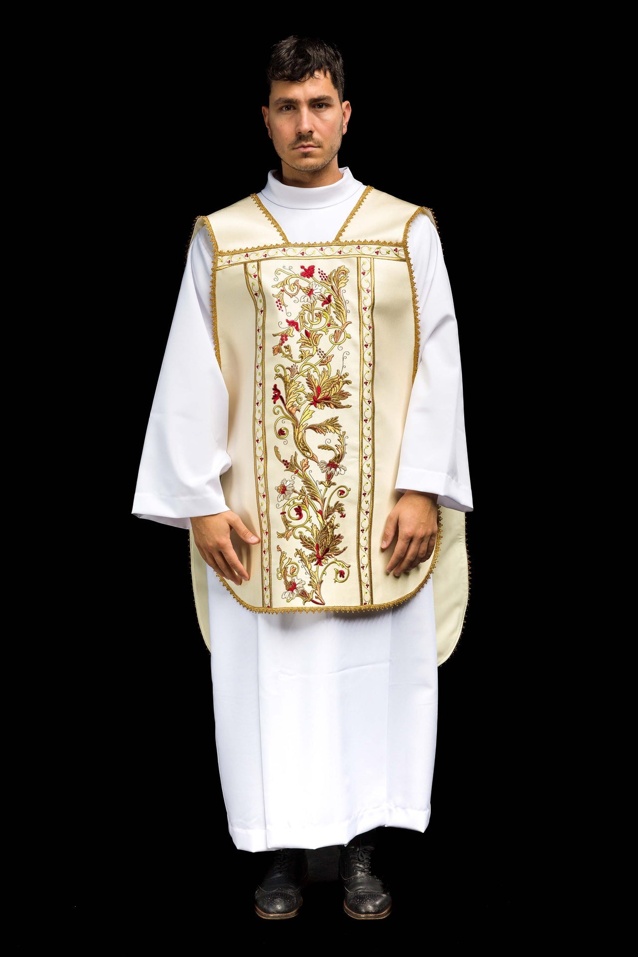 Ornat rzymski haftowany z motywem IHS - ORNATY.PL