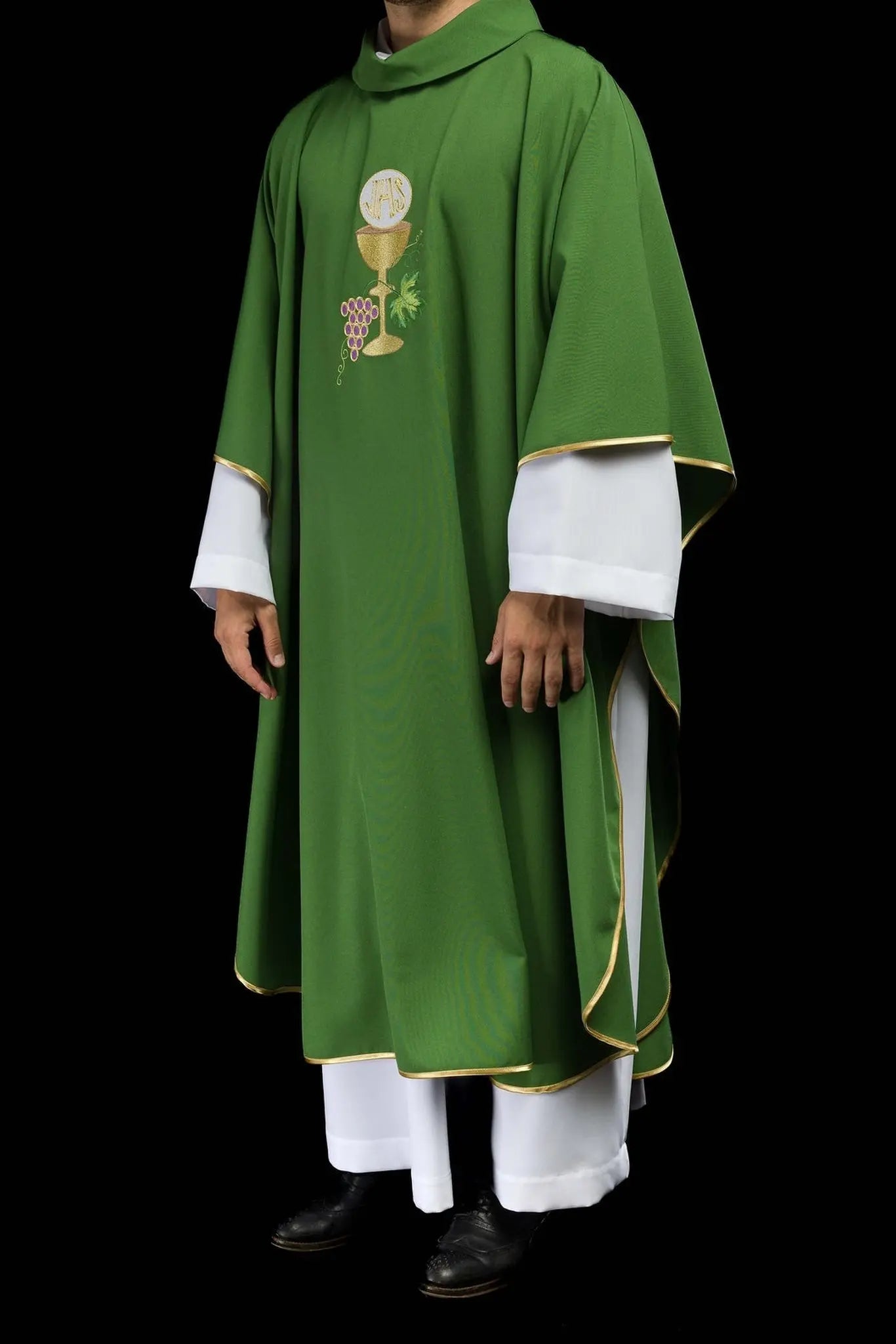 Casulla bordada Cáliz verde Uva