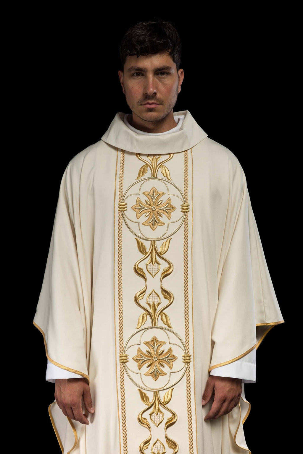 Ornat haftowany Krzyż ecru - ORNATY.PL