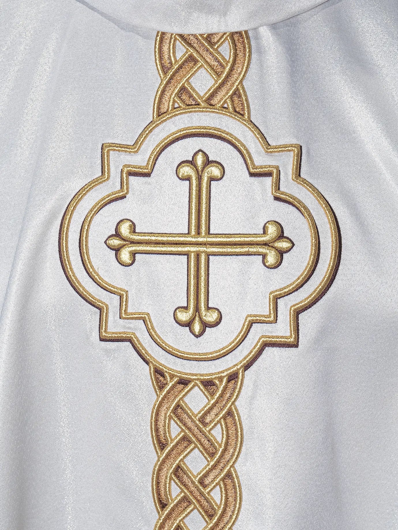 Embroidered cross ecru chasuble