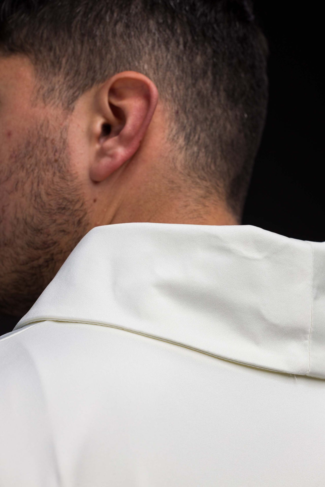 Casulla bordada Cruz ecru ligera de punto SACROLITE