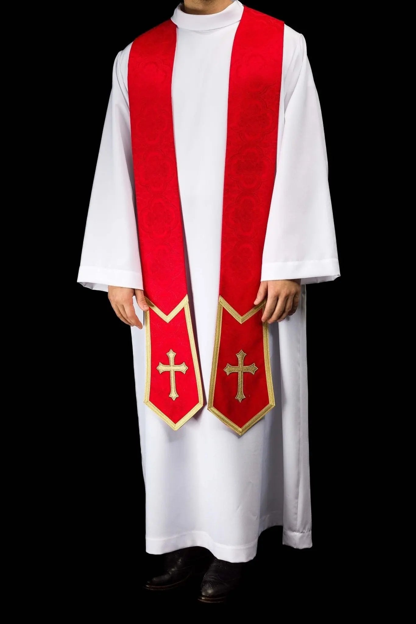 Estola roja de jacquard con Cruz bordada