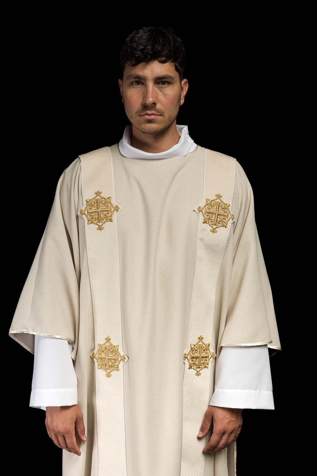Dalmatyka z pasami na aksamicie z symbolami Krzyża Ecru - ORNATY.PL