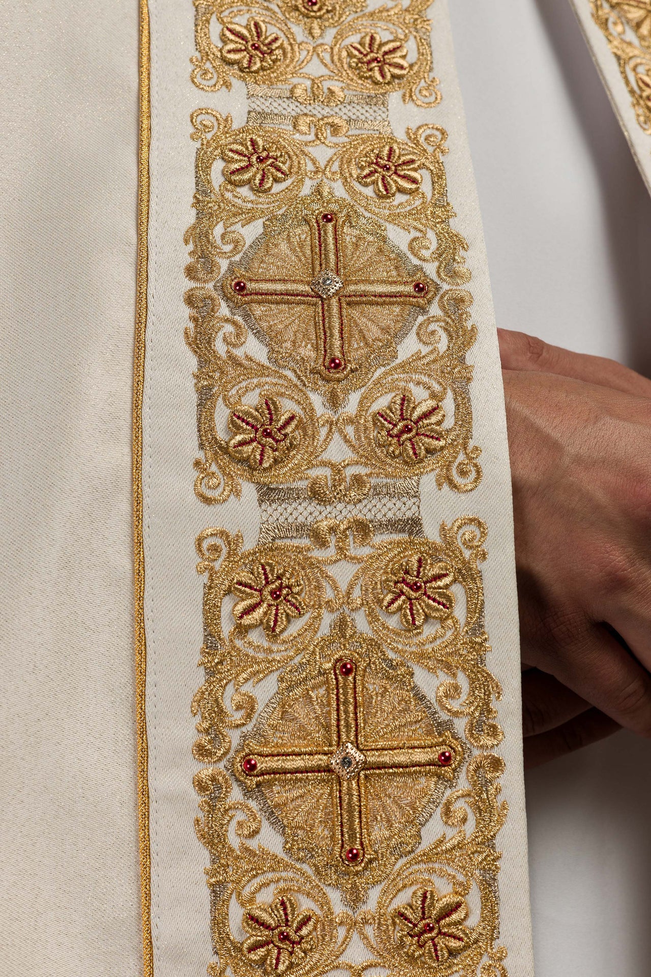 Kapa liturgiczna z bogato zdobionym pasem 150 cm - ORNATY.PL