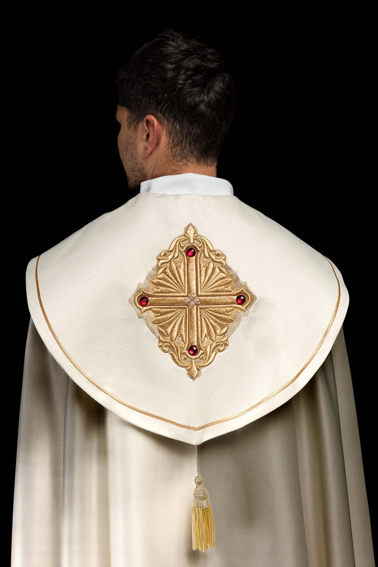 Kapa liturgiczna z bogato zdobionym pasem 150 cm - ORNATY.PL