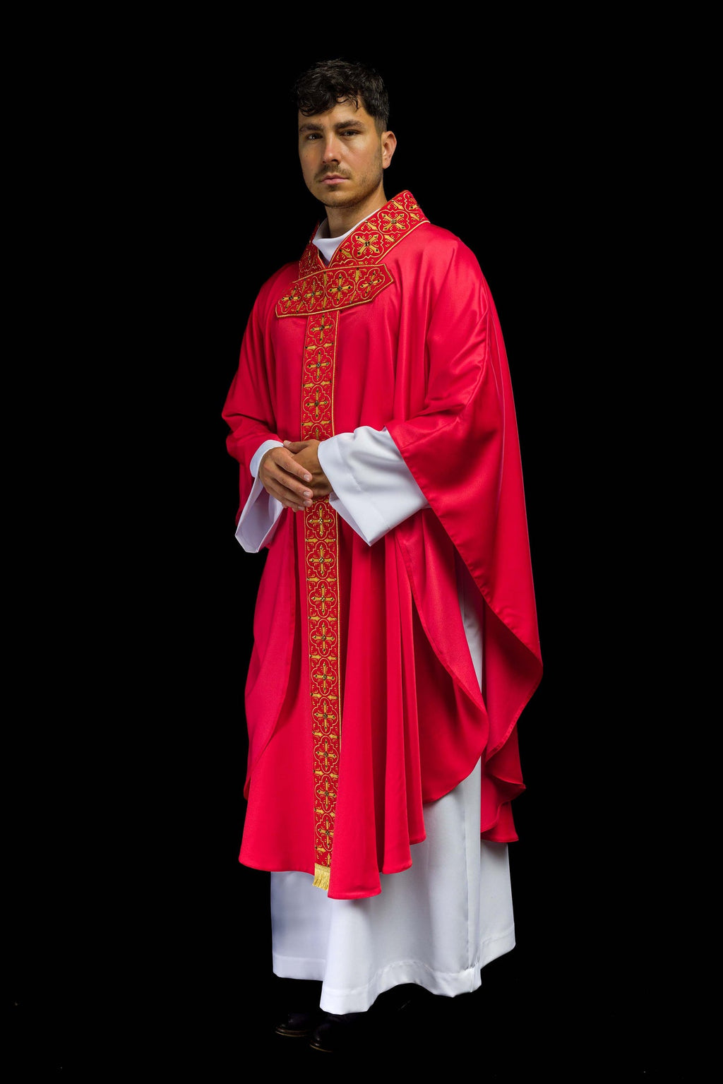 Ornat bogato haftowany zdobiony kamieniami w kolorze czerwonym - ORNATY.PL