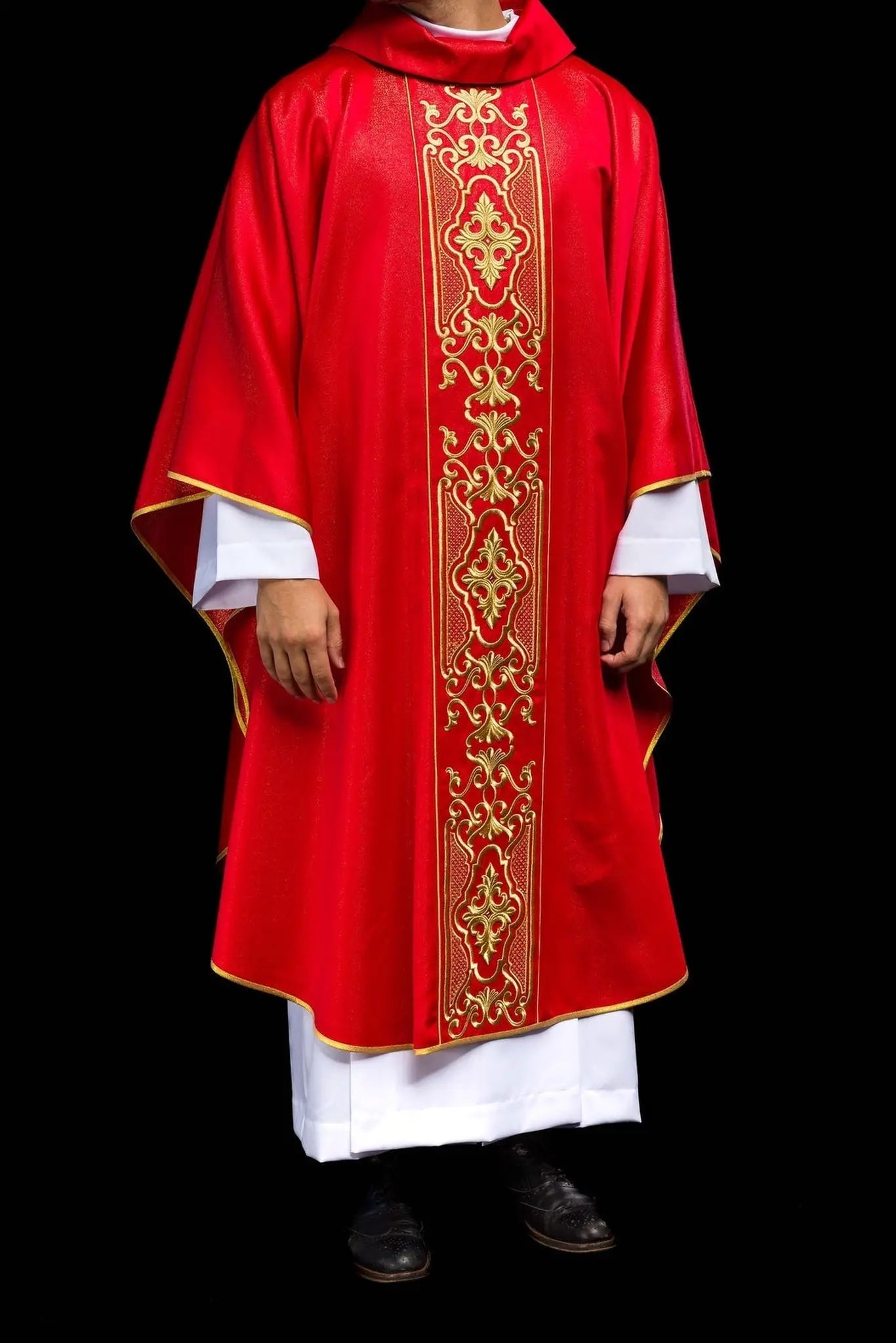 Red chasuble richly embroidered lustre