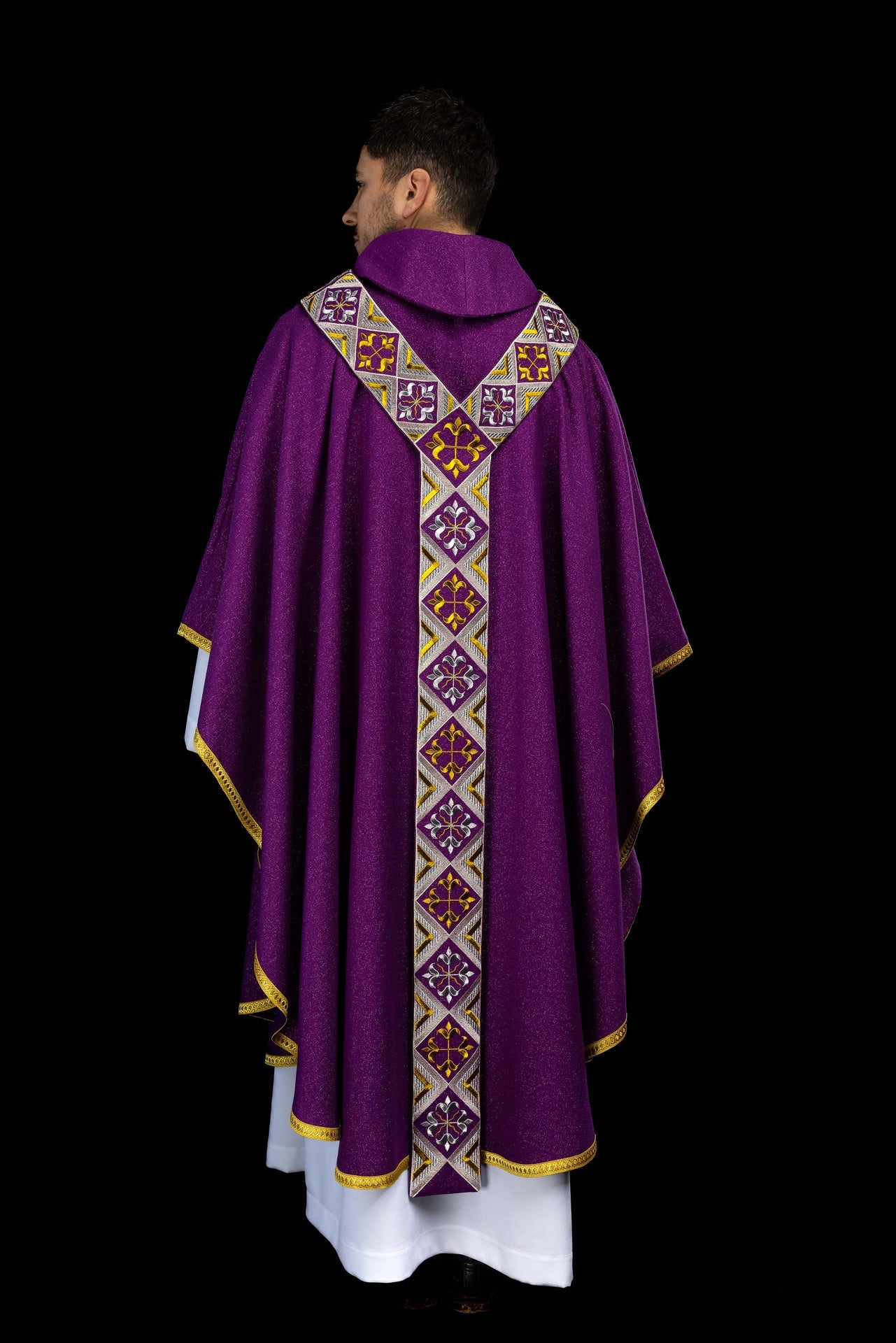 Haftowany pas na ornat w zestawie z ornatem fioletowy - ORNATY.PL