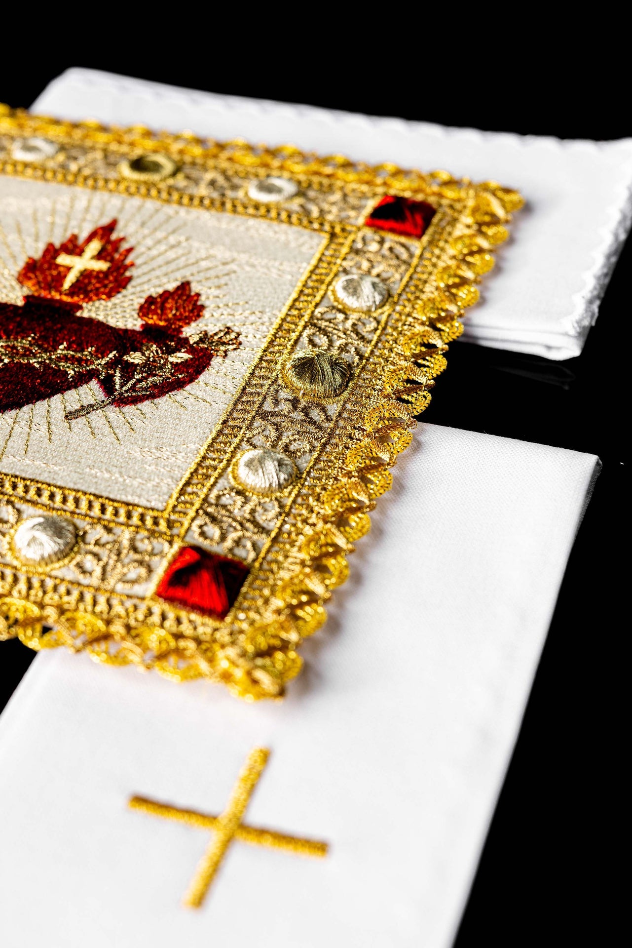 Bielizna kielichowa z haftem trzech serc - ORNATY.PL