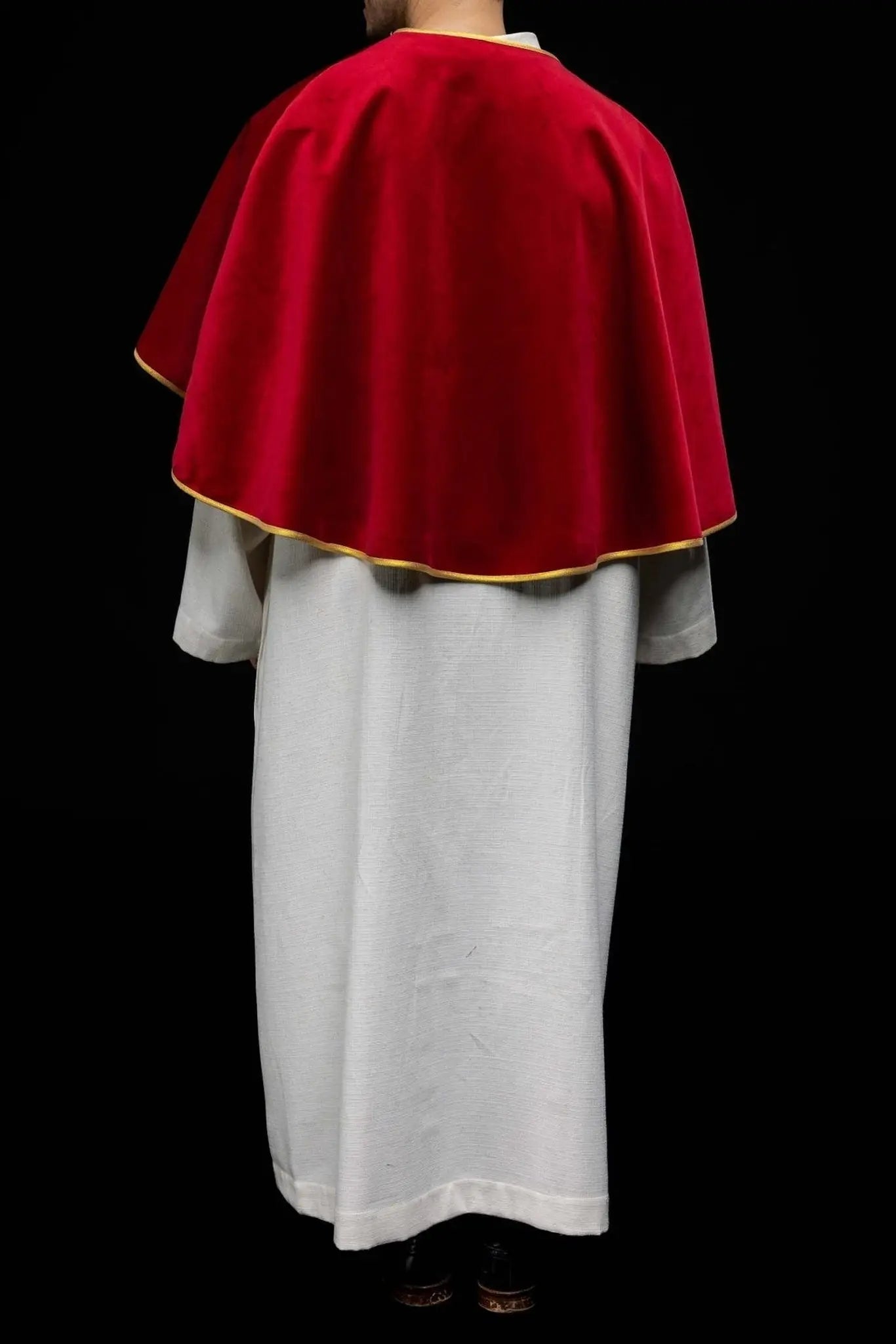 Capa de terciopelo roja para monaguillo con cierre de lazo