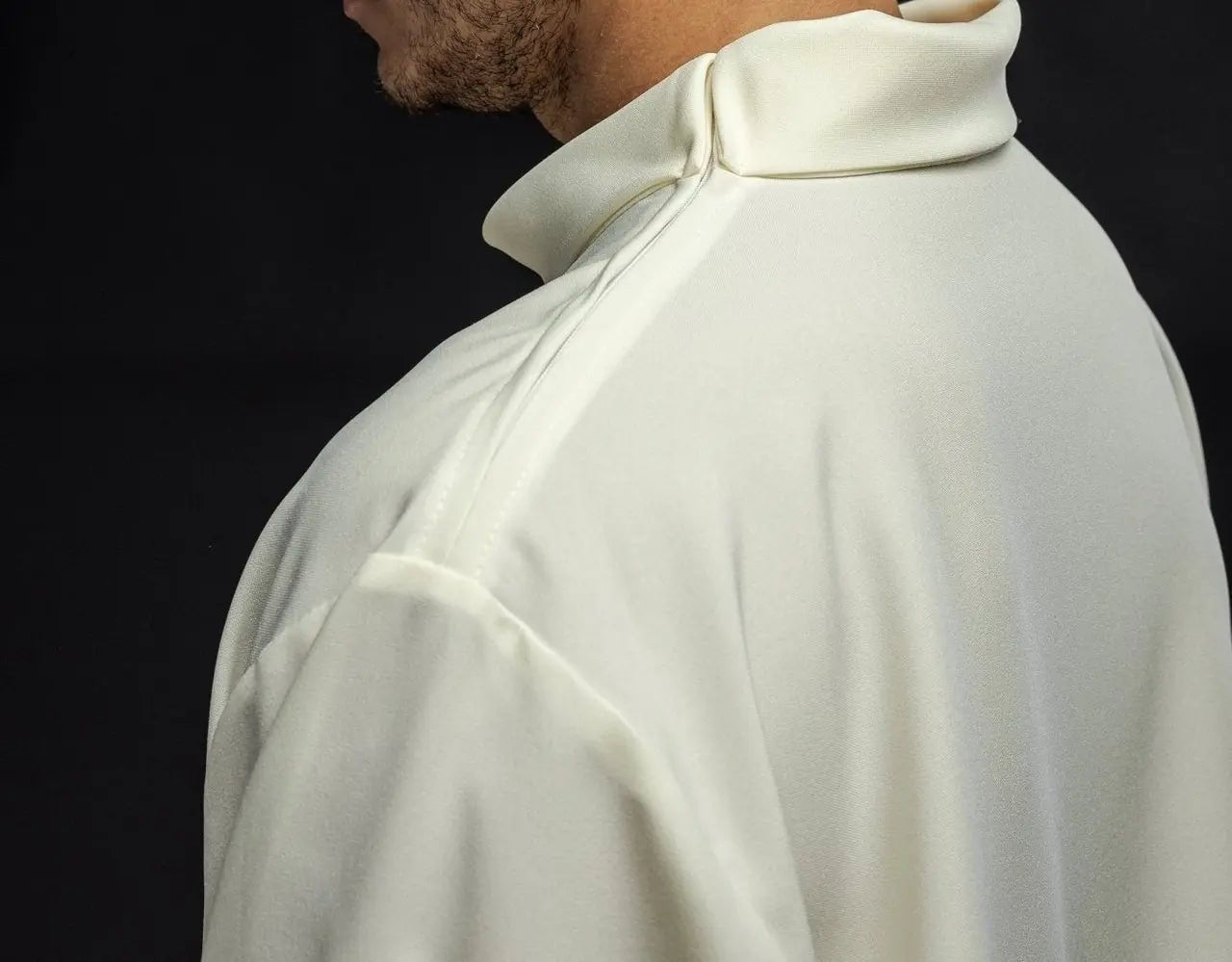 Túnica de sacerdote lisa ecru