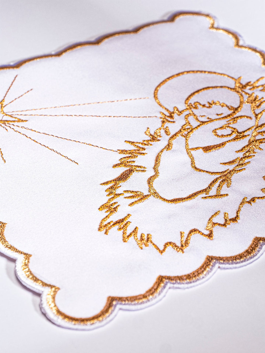 Bielizna kielichowa haftowana na Boże Narodzenie