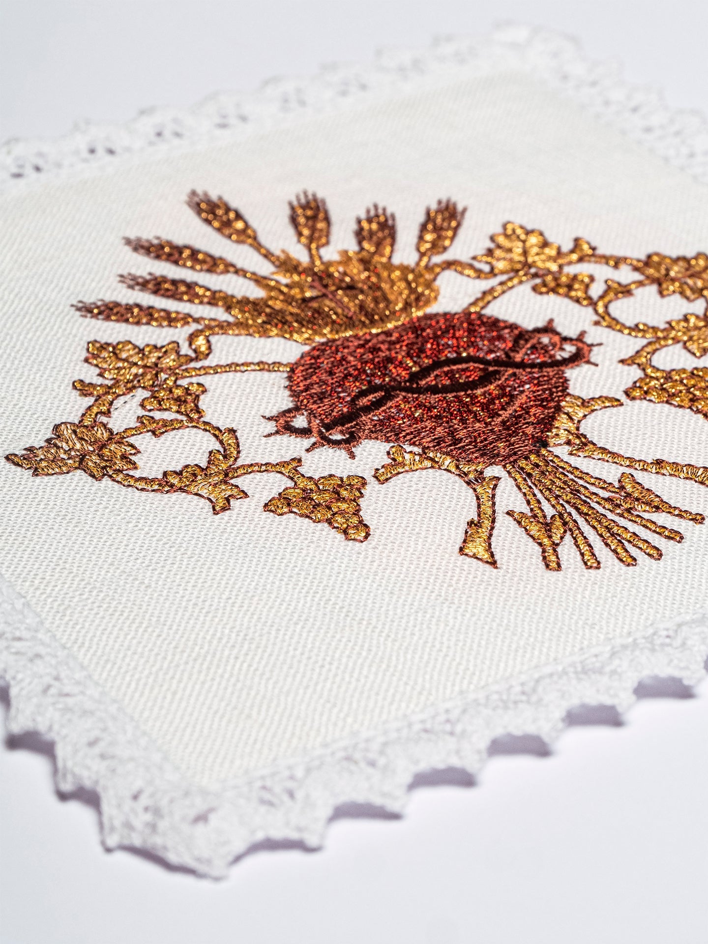 Bielizna kielichowa lniana haftowana Kielich