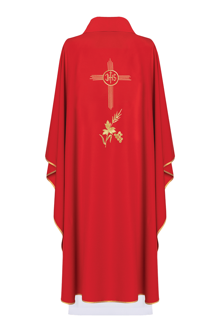 Czerwony ornat haftowany z motywem IHS