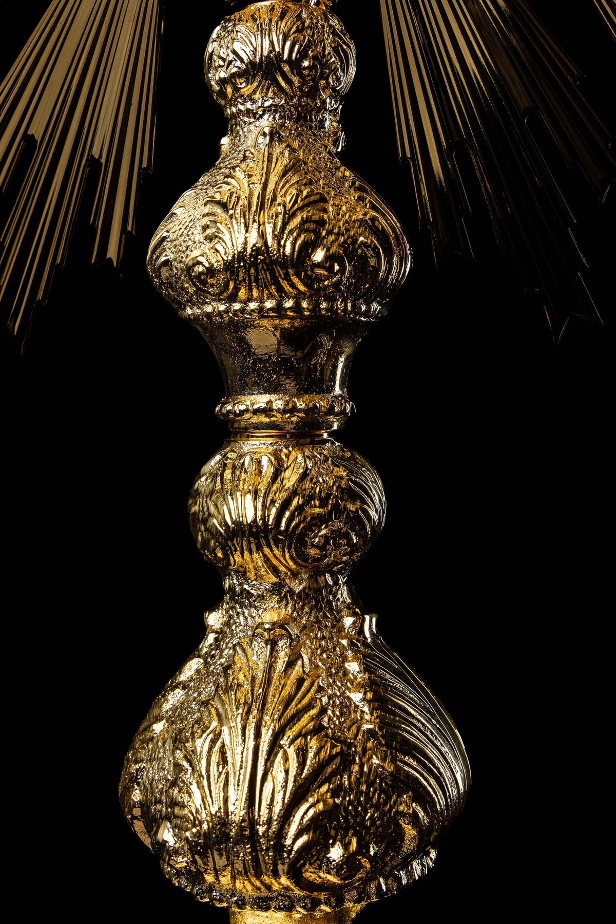 Gold-plated brass monstrance with Radiant Rays of Christ's Glory, stem ornament close-up