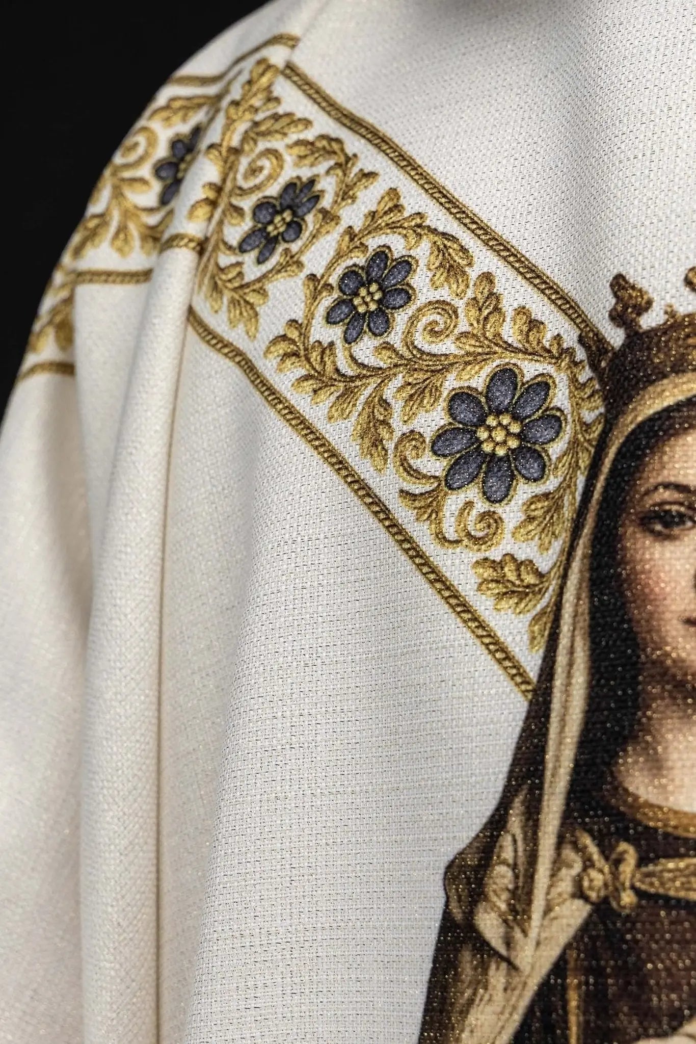 Ecru Chasuble with Printed Image of Our Lady of the Scapular - HAFTINA ATELIER