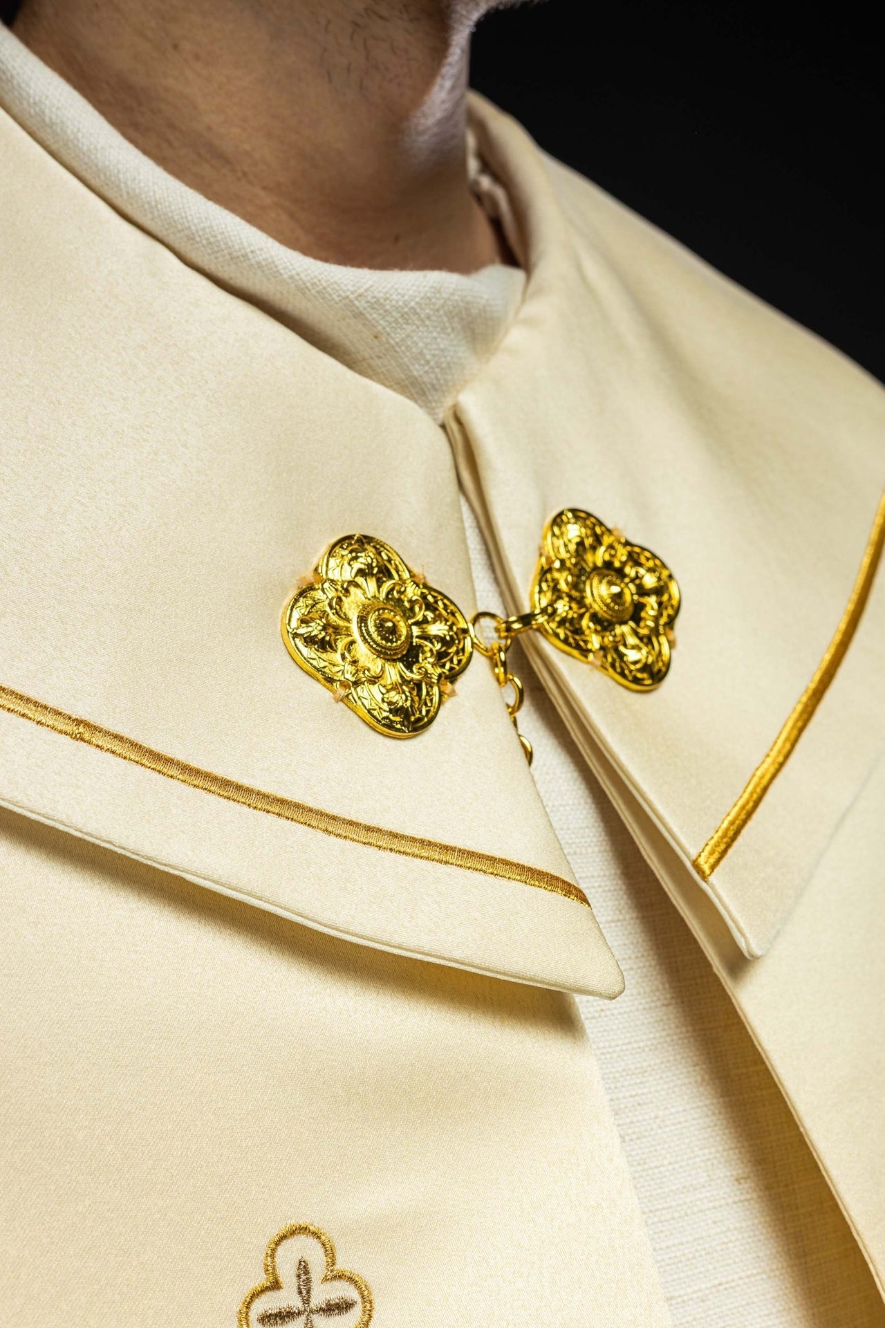 Kapa eucharystyczna monogram IHS