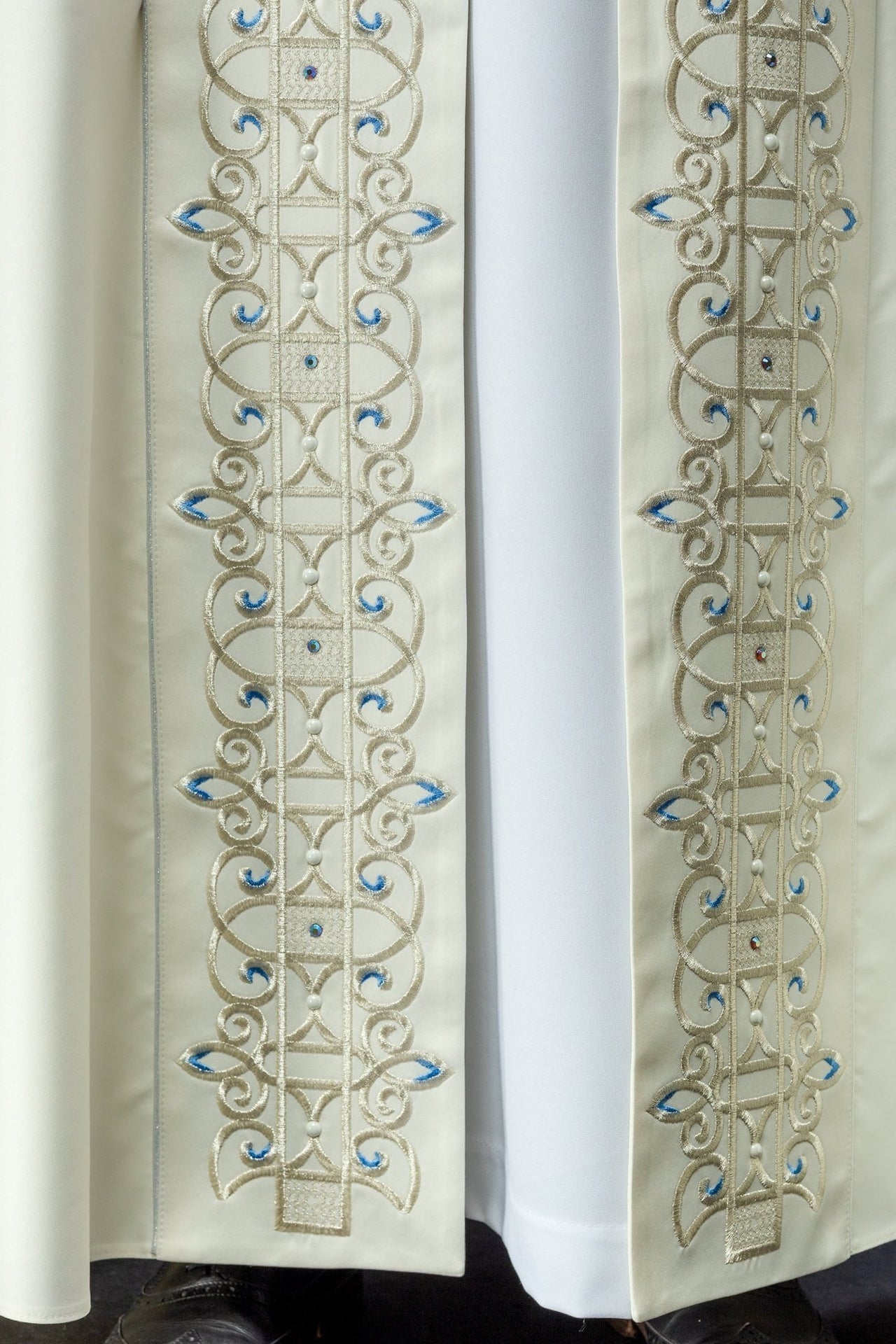 Kapa Liturgiczna Haftowana Z Symbolem Maryjnym