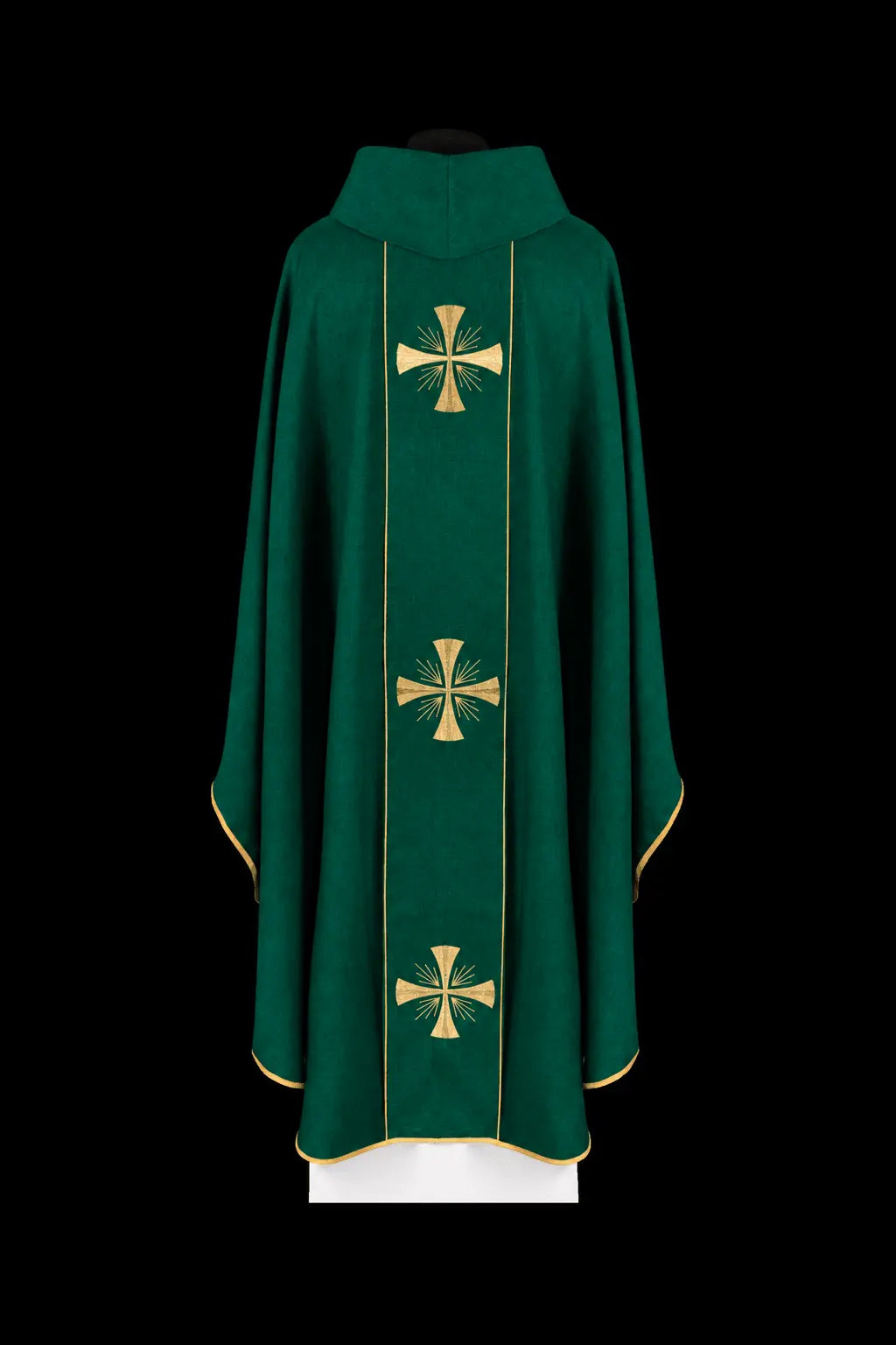Verde casulla con cruces bordadas y galón central verde, vista posterior