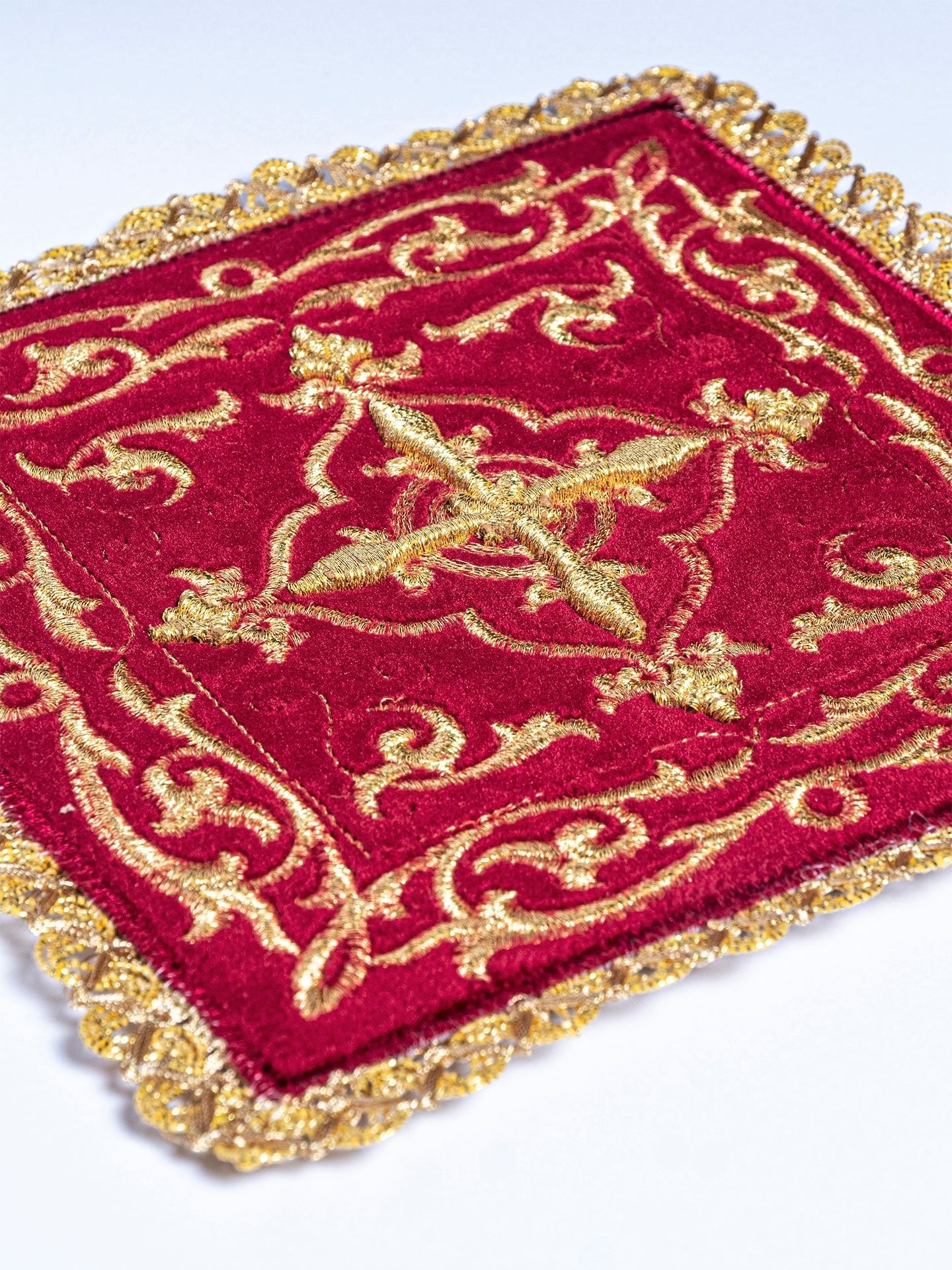 Komplet Kielichowy Haftowany IHS