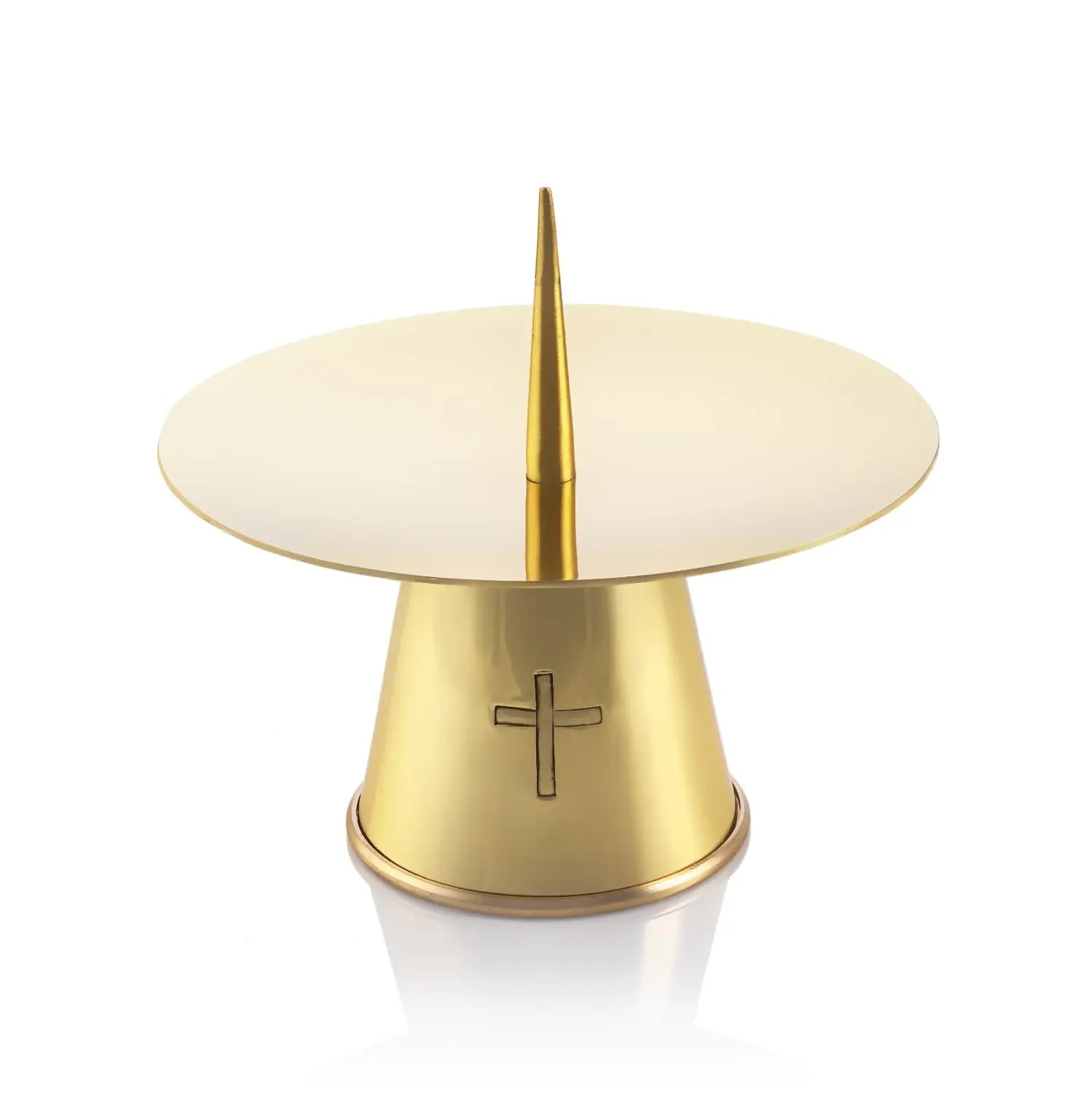 Candelabro de latón con diseño minimalista