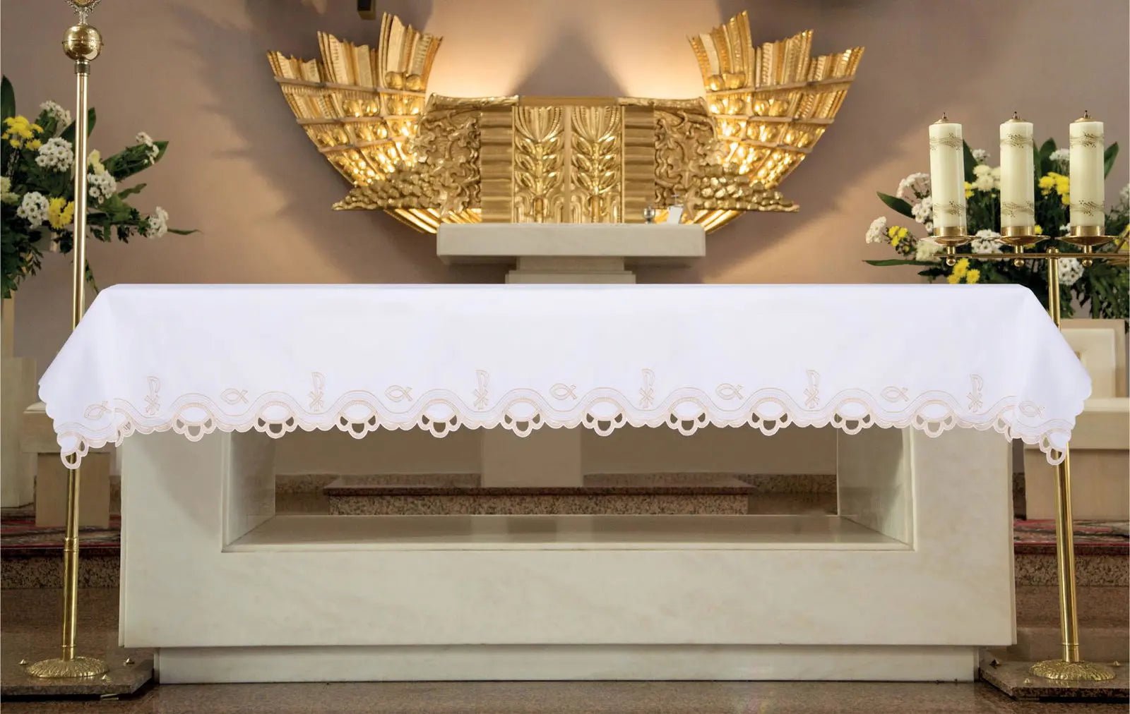 Paño de altar con bordado frontal con motivo eucarístico