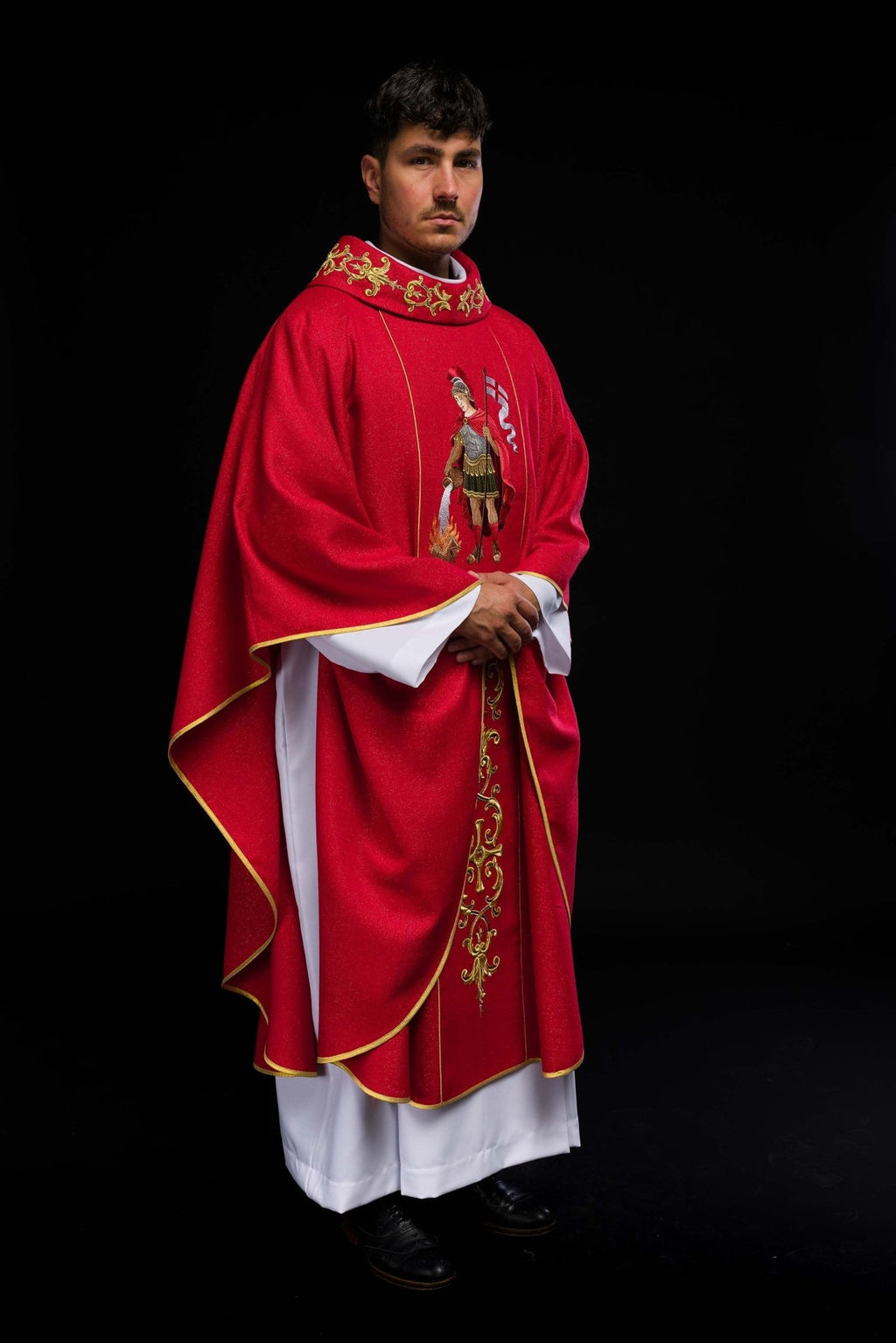 Ornat bogato haftowany z wizerunkiem Świętego Floriana