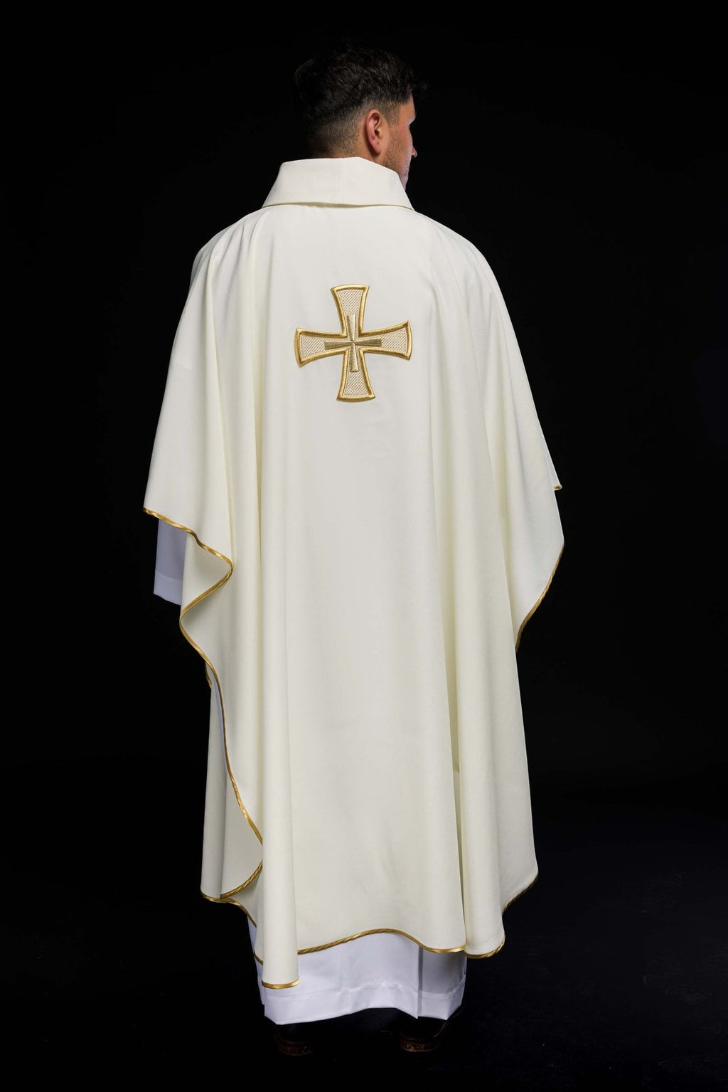 Ornat haftowany IHS ecru