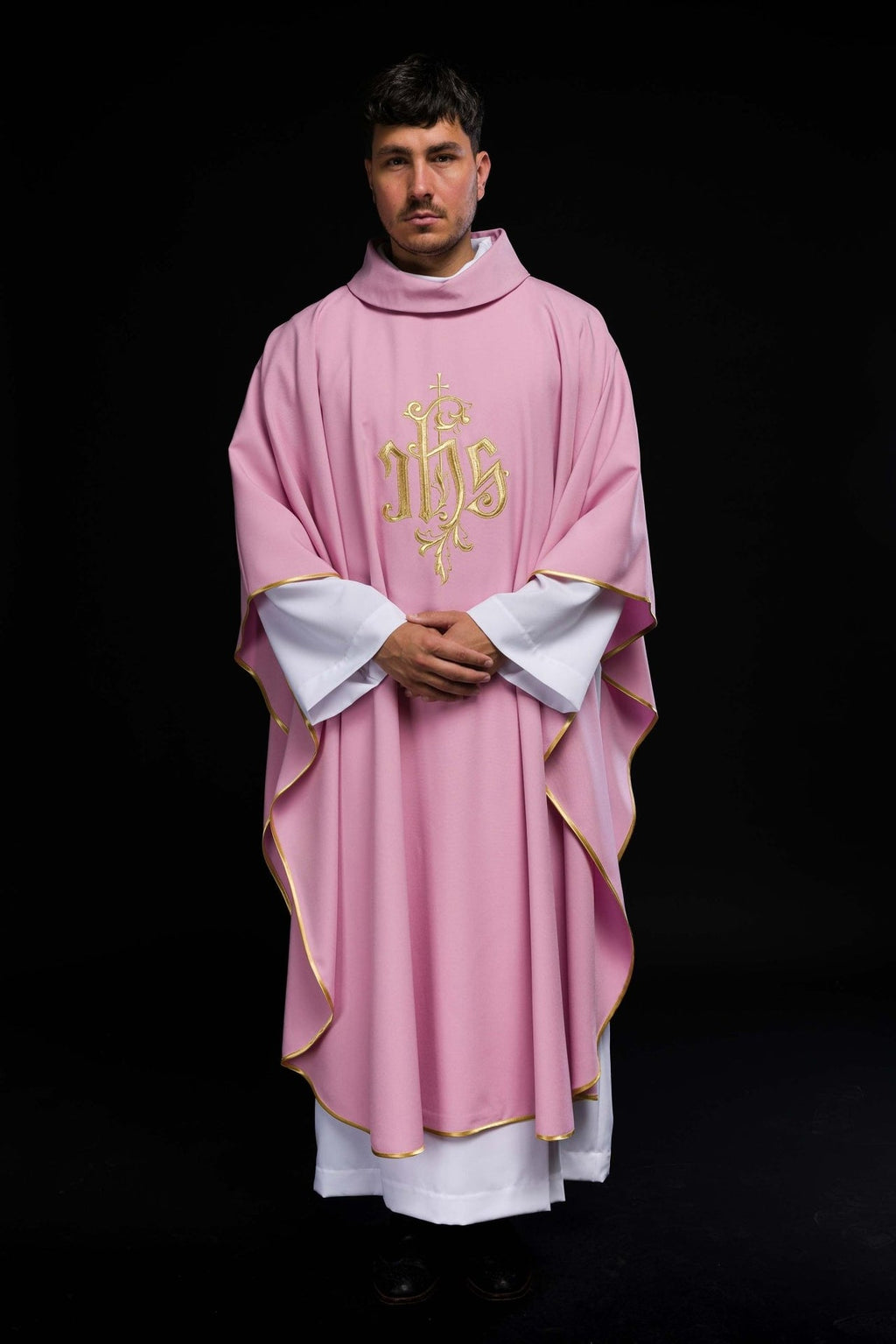 Ornat haftowany IHS kolorze Różowym