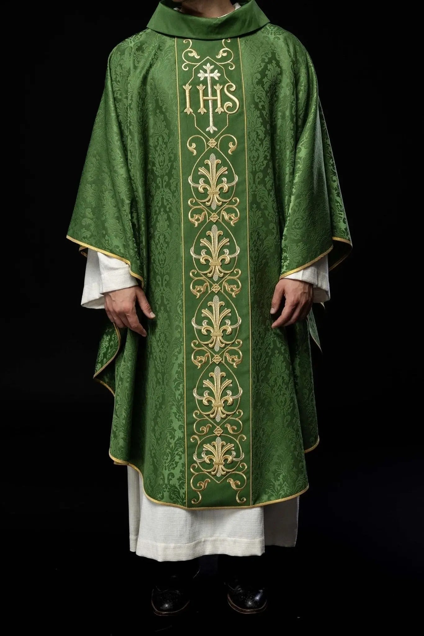 Casulla bordada IHS Verde Tela decorativa