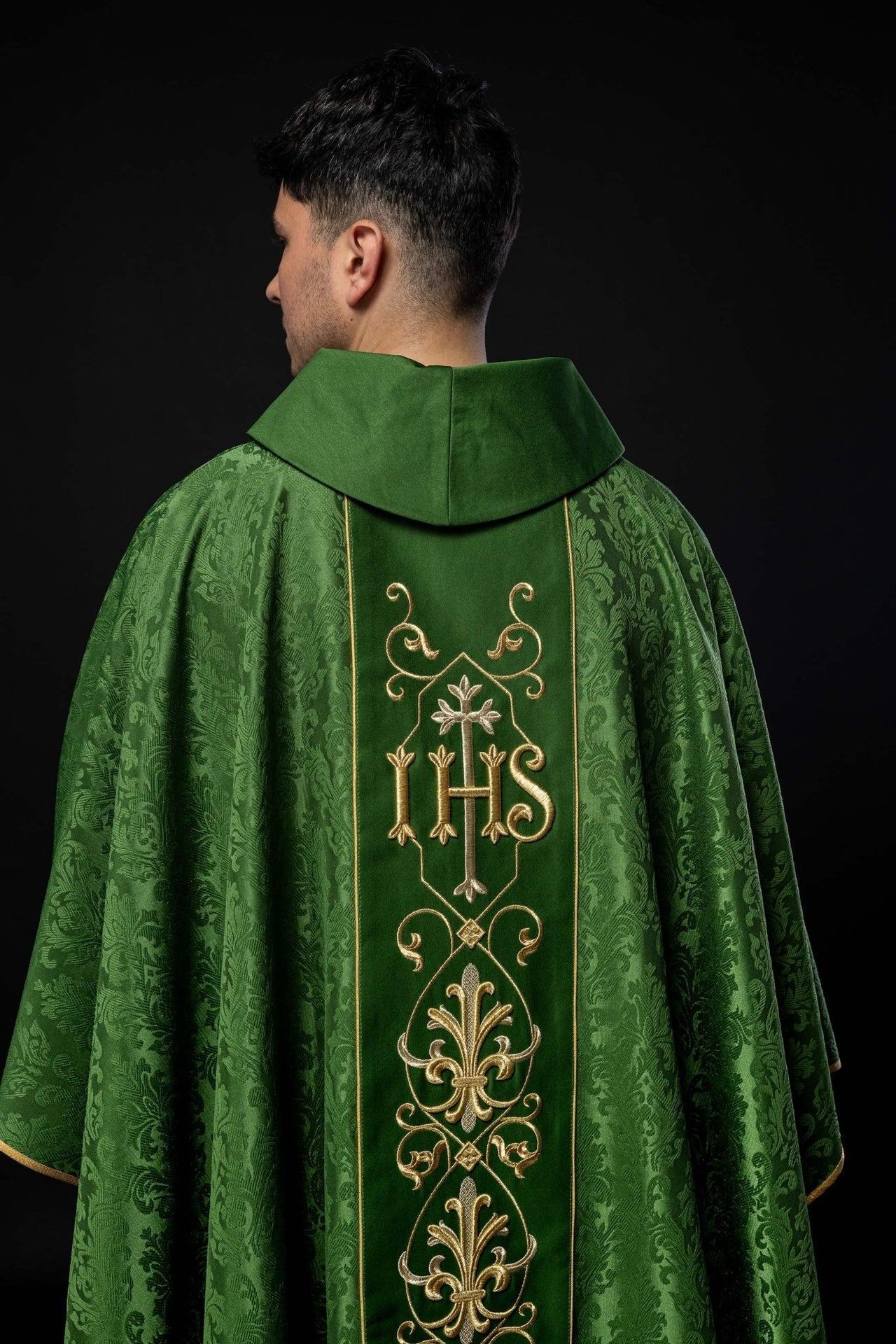 Ornat haftowany IHS Zielony Ozdobna Tkanina