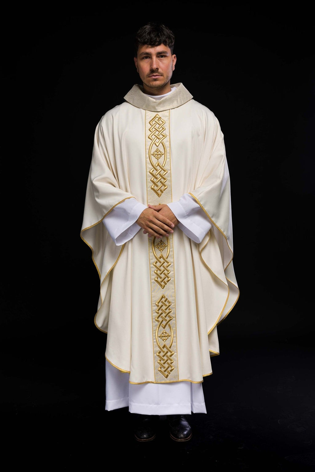 Ornat haftowany Krzyż ecru