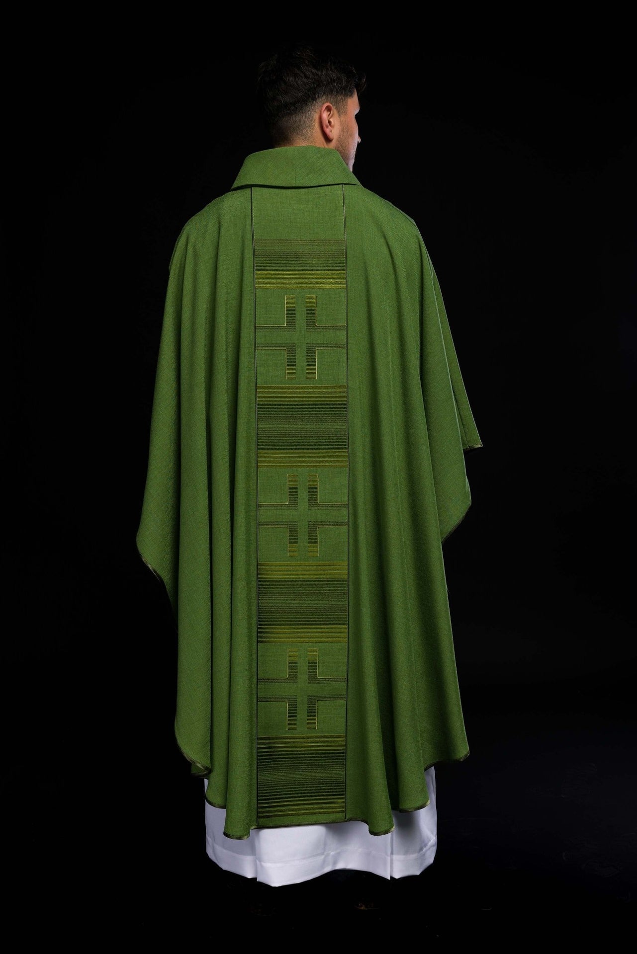 Ornat haftowany z Krzyżami w kolorze zielonym