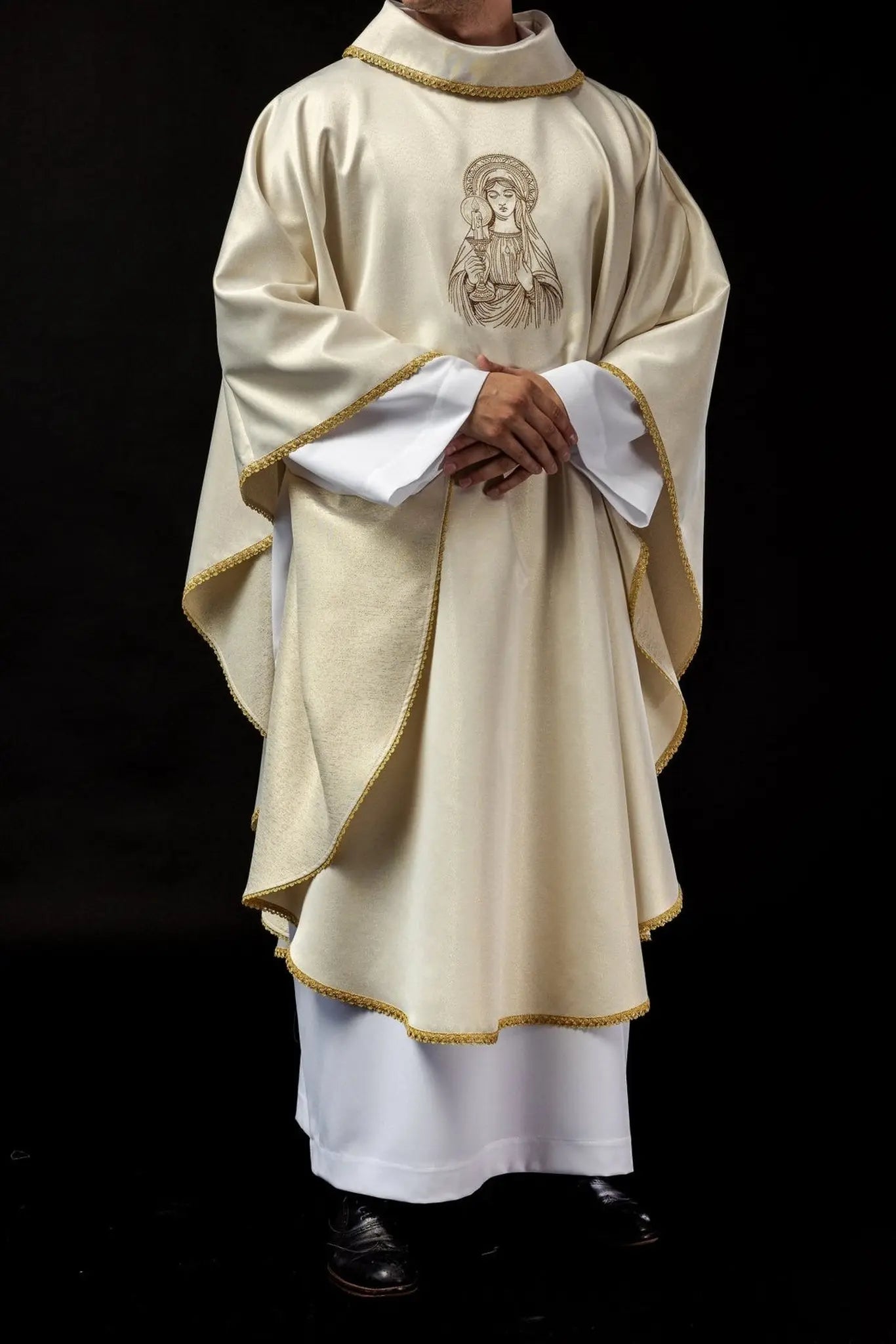 Embroidered chasuble with the image of Our Lady of Thunder