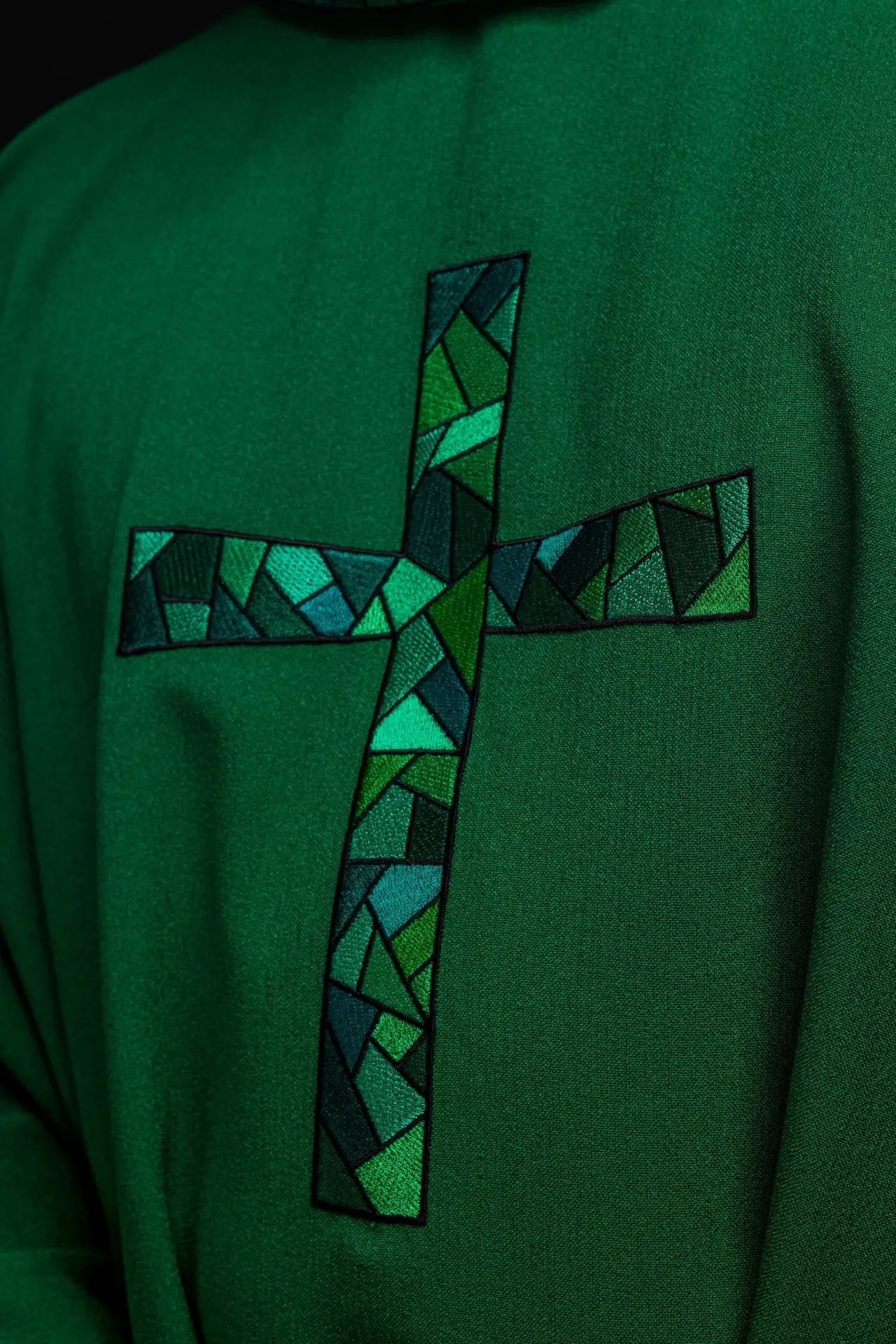 Embroidered chasuble Green with Cross Mosaic