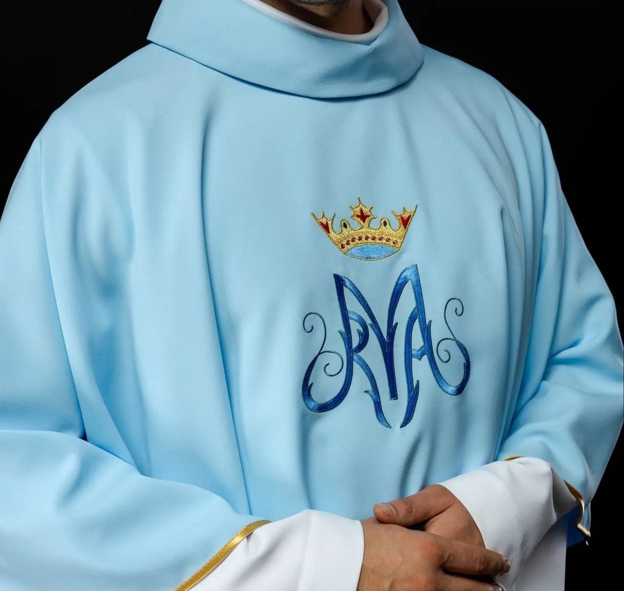 Casulla litúrgica mariana en azul