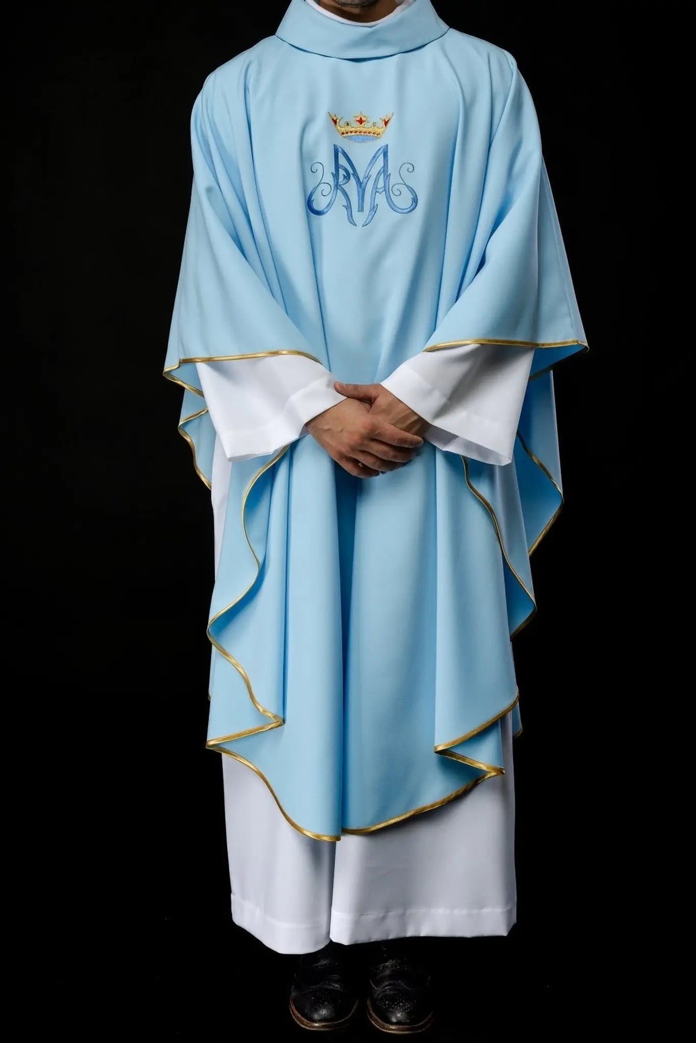 Casulla litúrgica mariana en azul