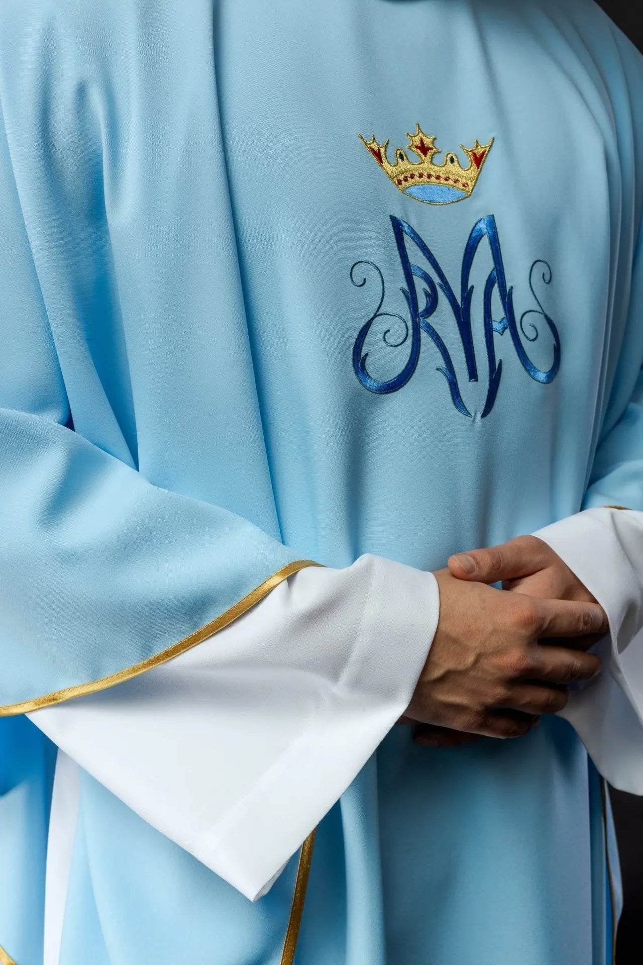 Casulla litúrgica mariana en azul