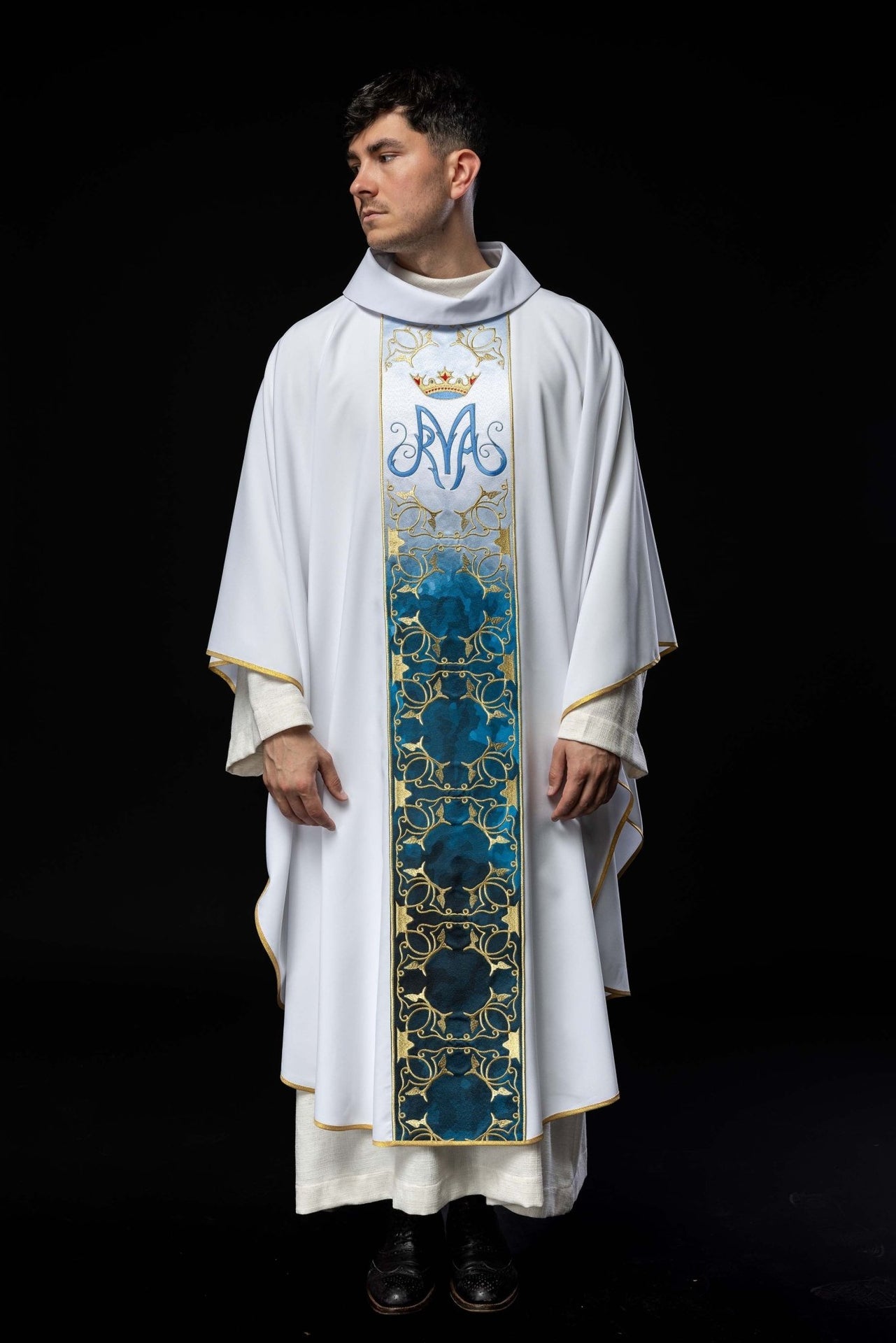 Ornat liturgiczny Maryjny z pasem haftowanym i sublimowanym