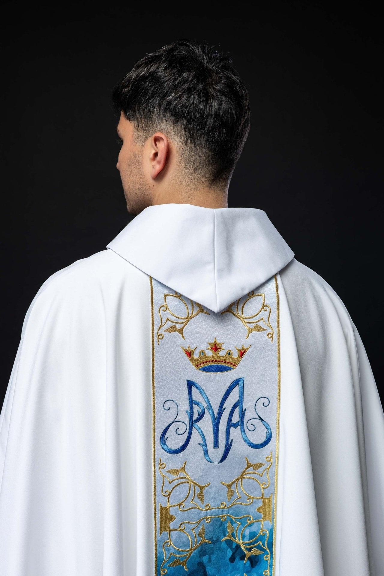 Ornat liturgiczny Maryjny z pasem haftowanym i sublimowanym