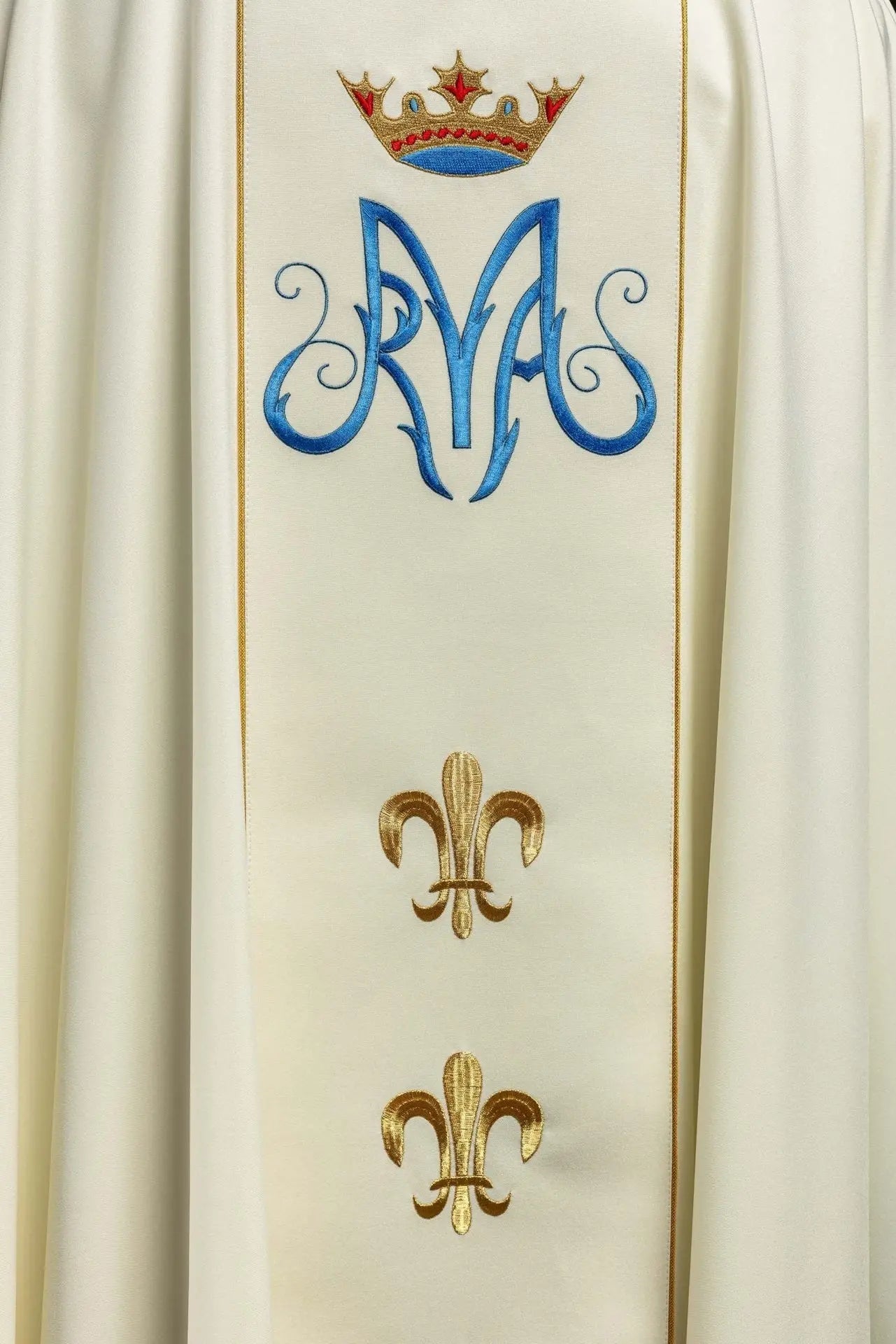 Casulla de Nuestra Señora de Czestochowa en ecru