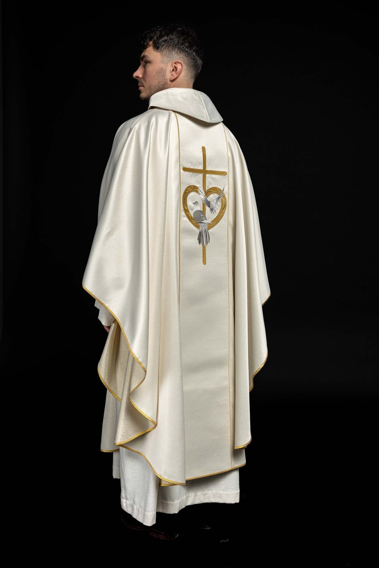 Ornat Ślubny w kolorze ecru