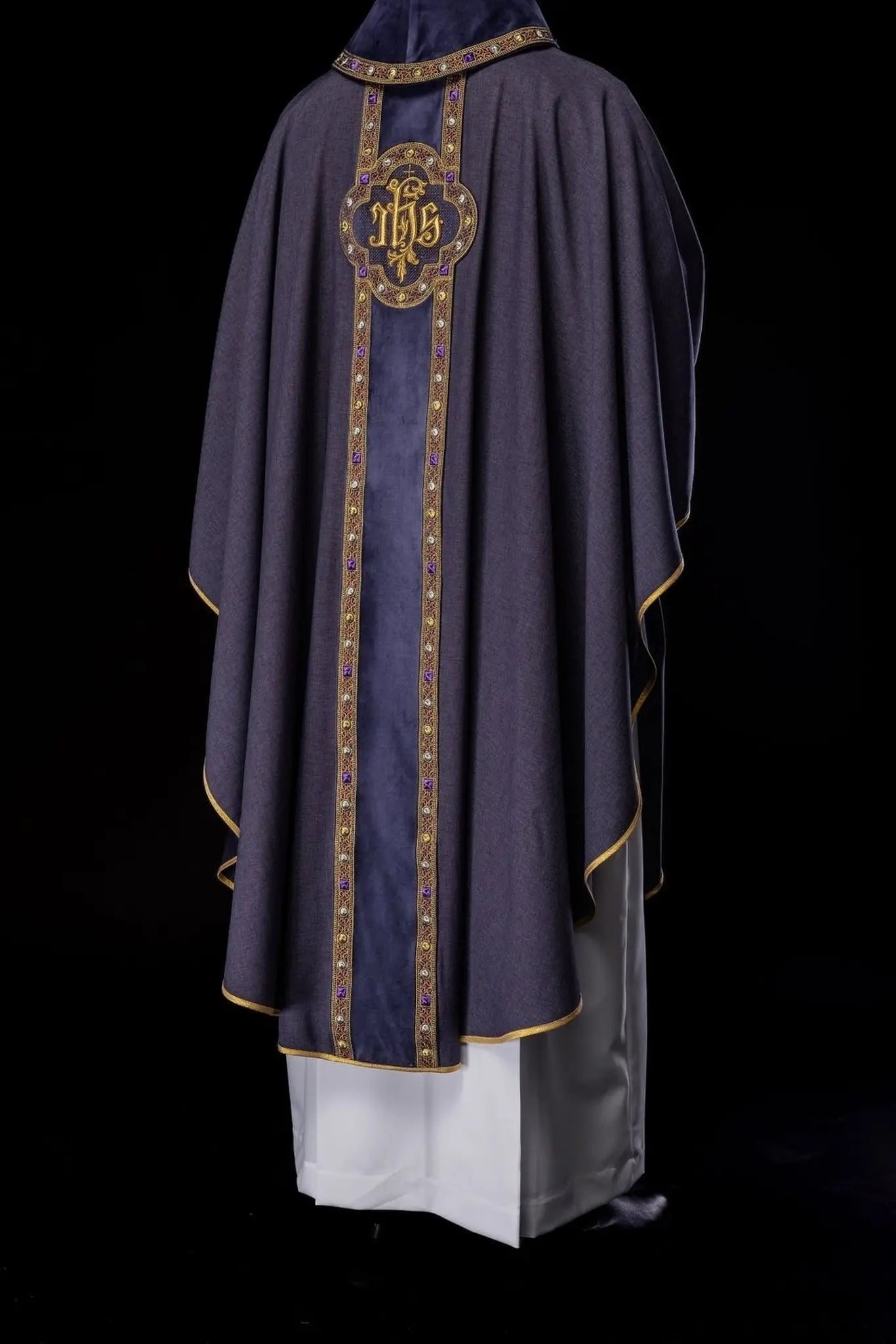Chasuble with richly embroidered belt and piping around the IHS embroidery and collar in purple