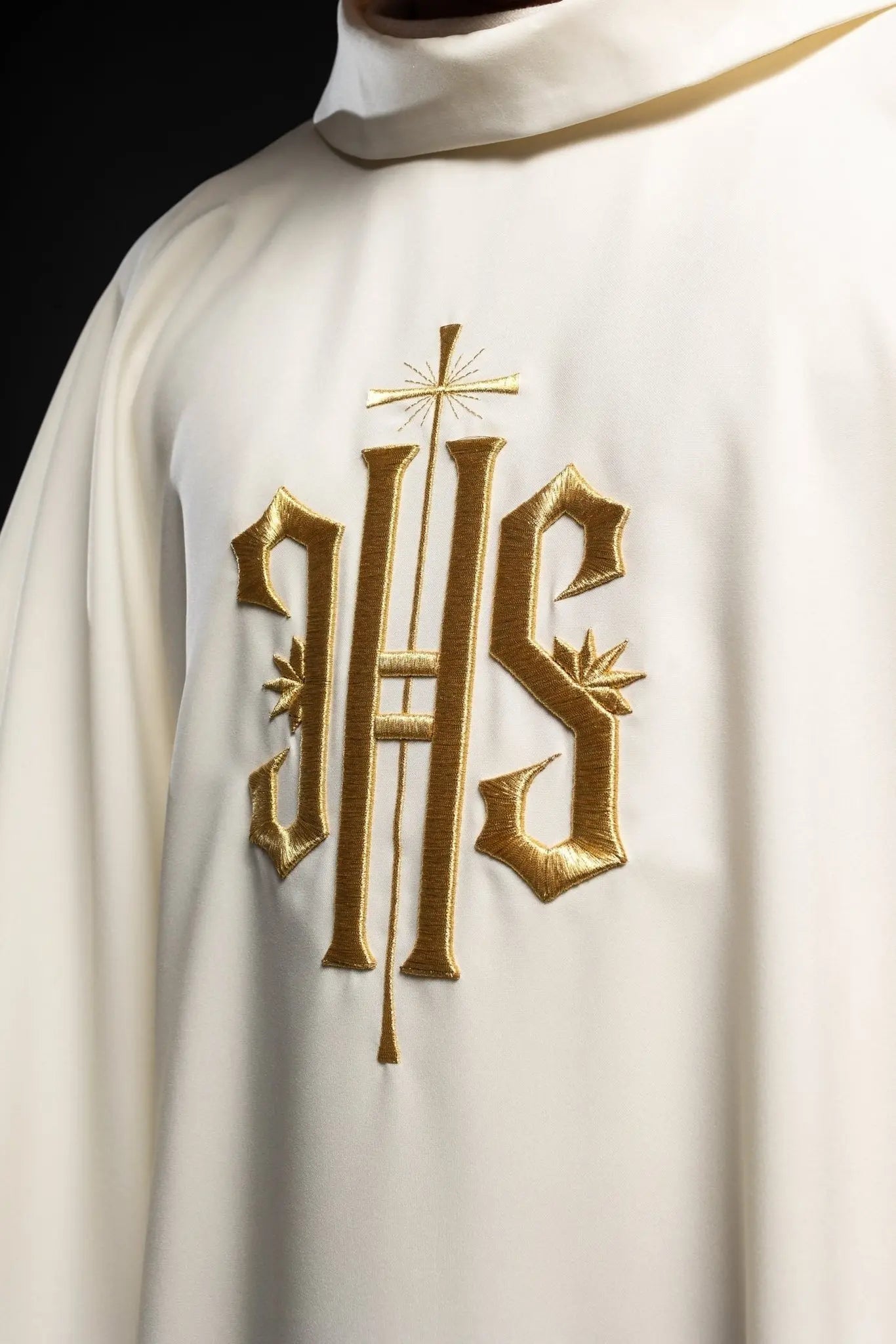 Chasuble with IHS embroidery in ecru