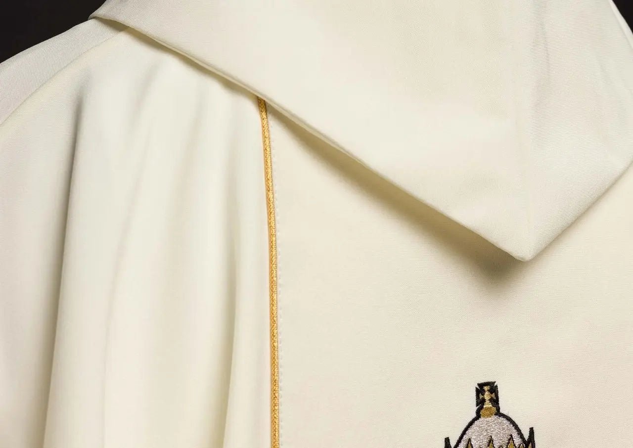 Casulla con una imagen del Papa Juan Pablo II