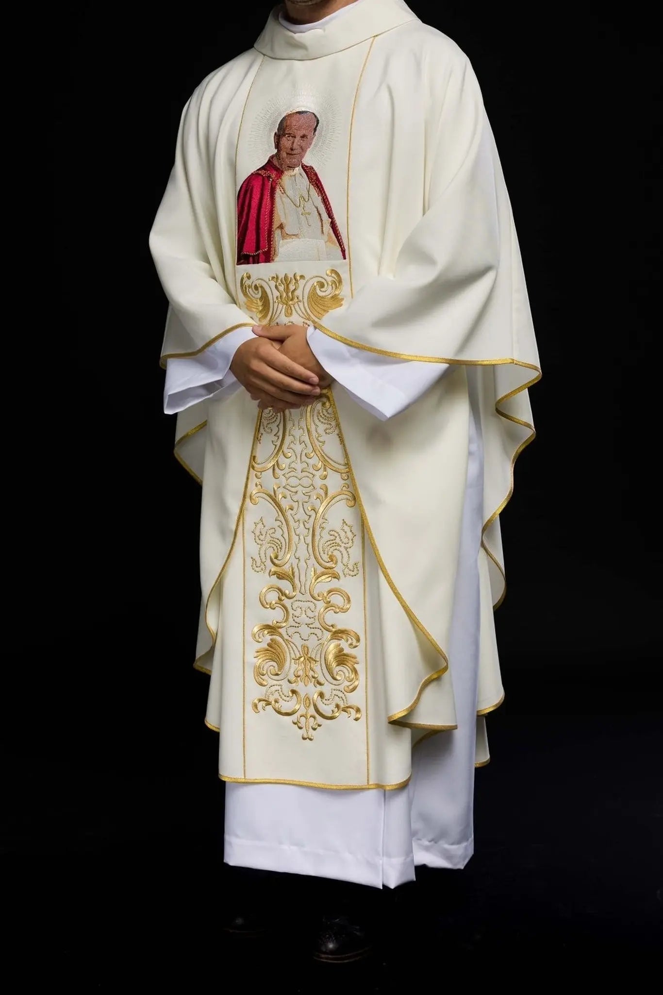 Casulla con una imagen del Papa Juan Pablo II